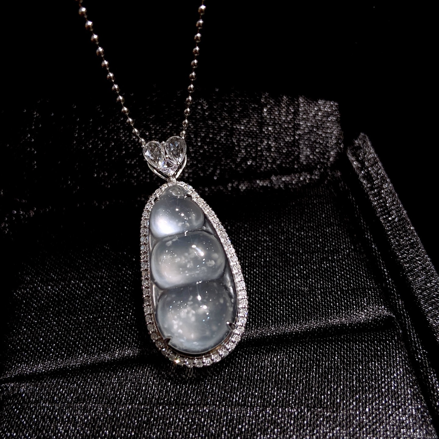 ️｜白冰福豆·

整体尺寸32-14-10毫米
裸石尺寸23-11-6毫米