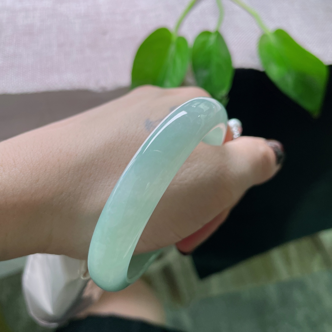 53.4/11.3/7.8绿底正圈，清新治愈，仿佛看到了莫奈的睡莲，和关于夏日午后的所有想象。