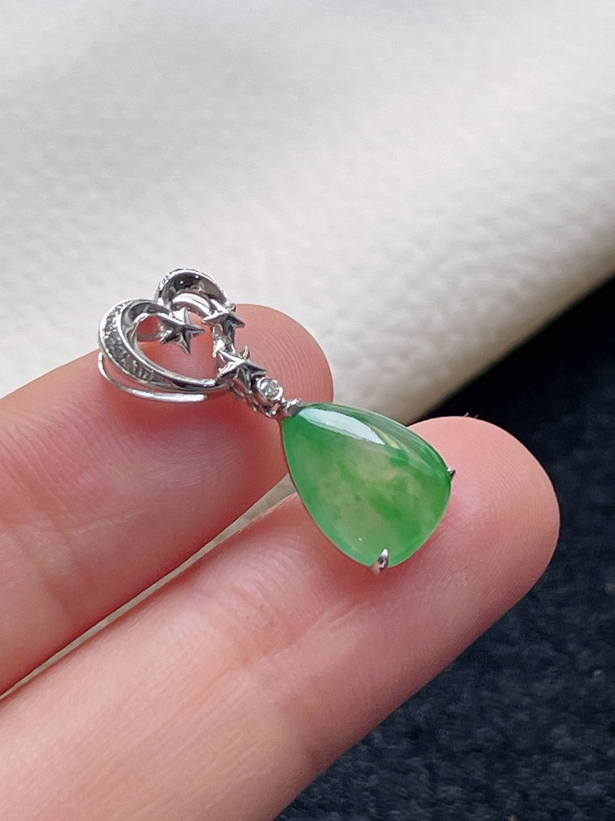 18k金翡翠冰糯种绿色挂件