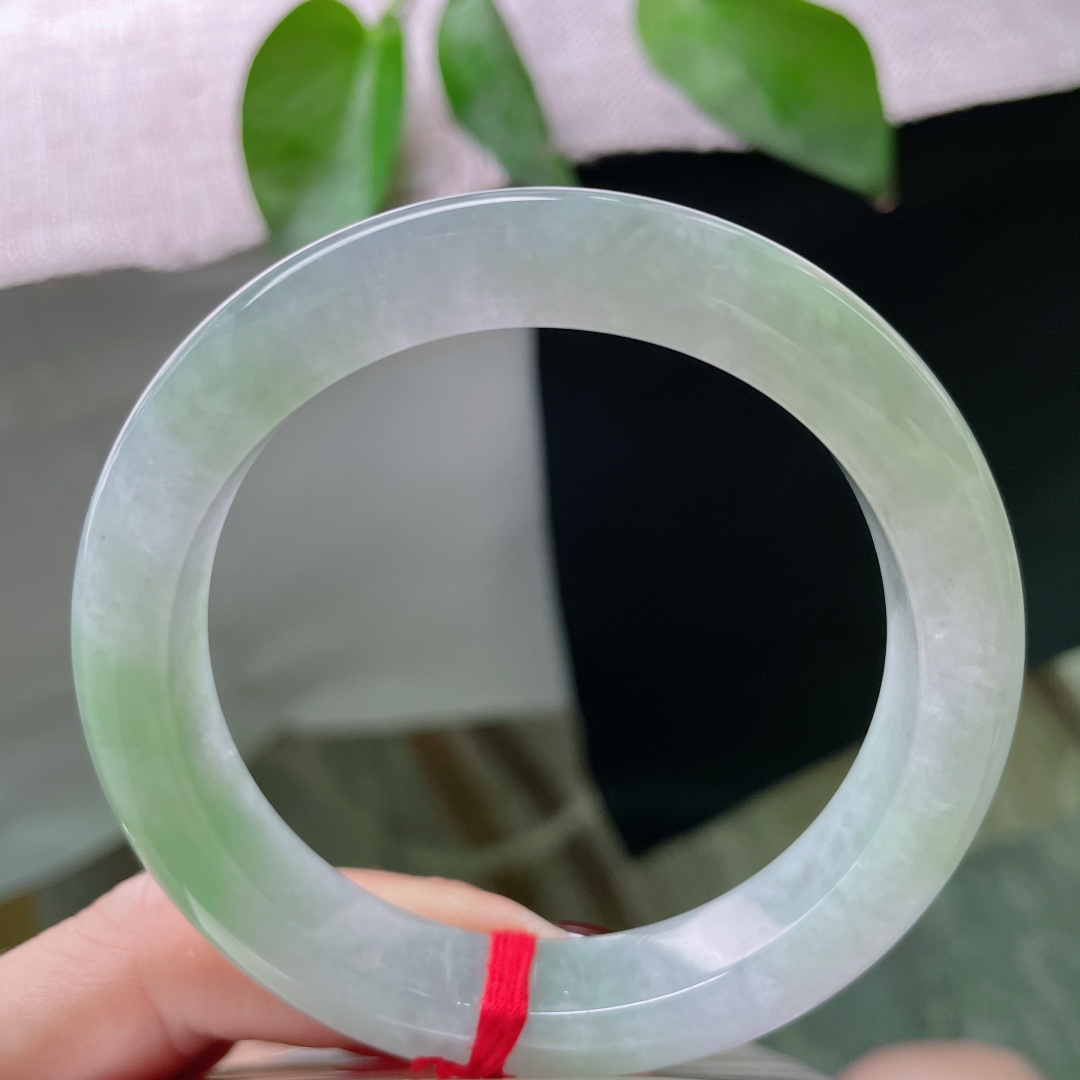 57.8/11.9/9.2春彩正圈，种老，清润，把天际最后一缕霞光，凝成腕间星辰。皮纹，ss50098a