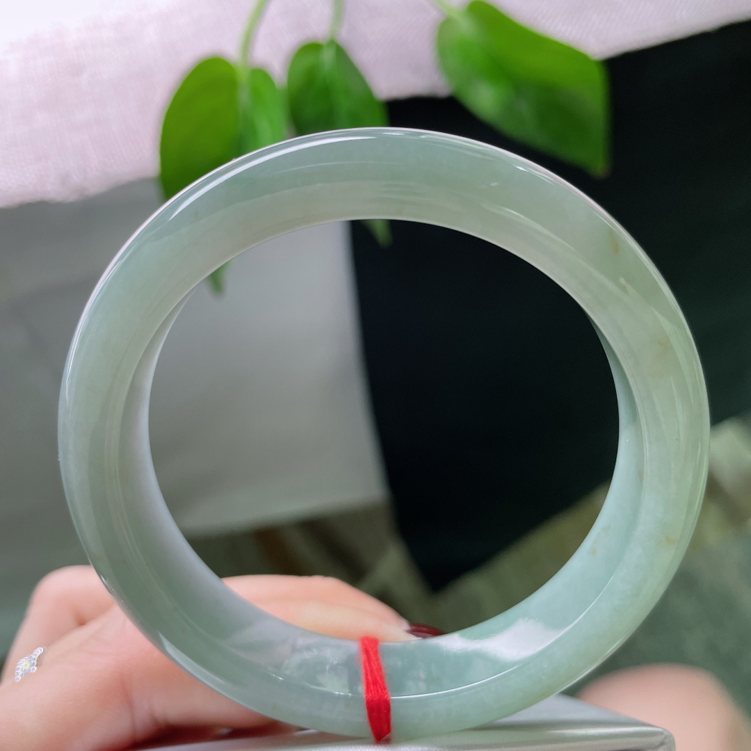 57.7/12.9/8.6，油绿正圈，油性好，种老，是浓烈而醒目的。洒金，ss47605a