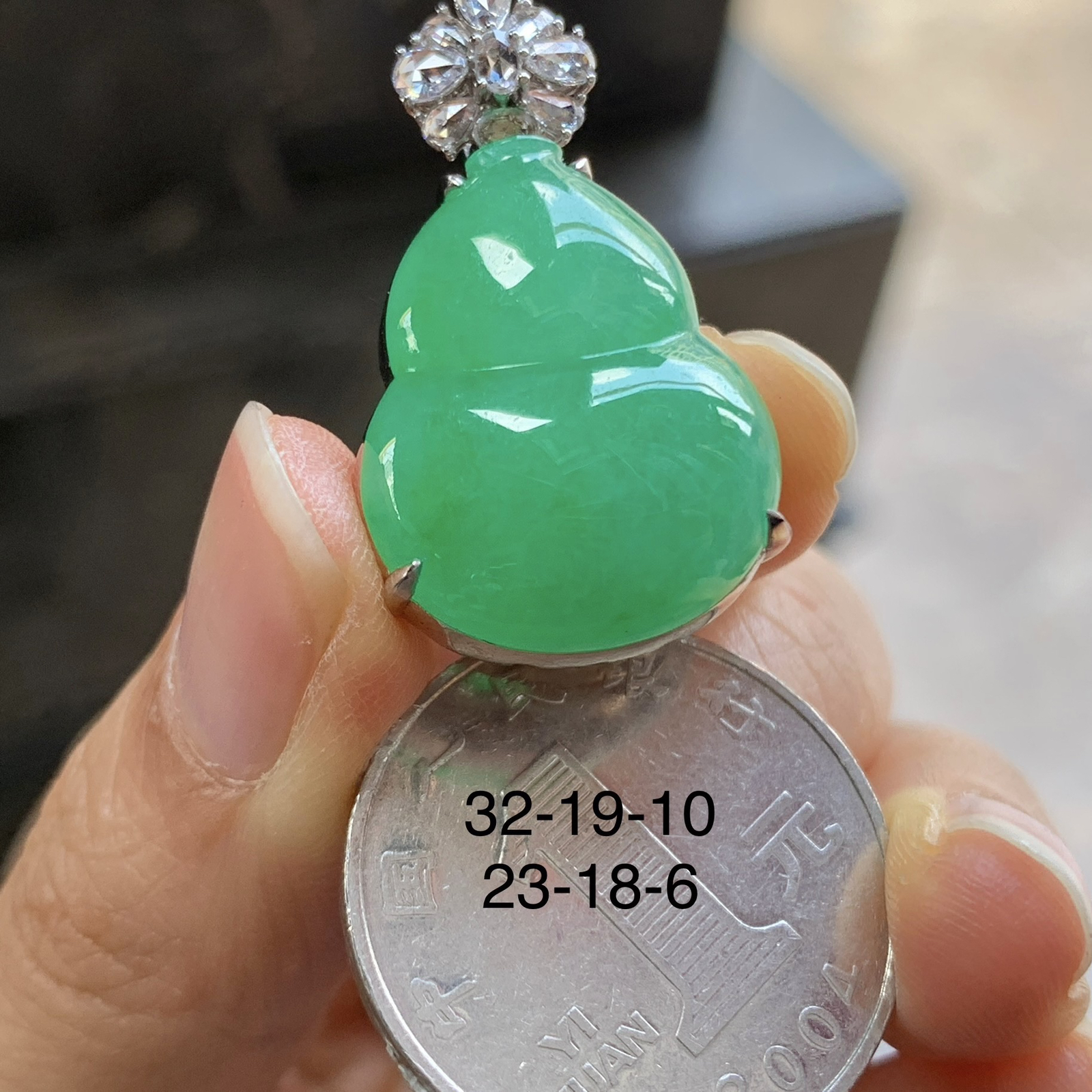 金钻镶嵌阳绿色葫芦^_^色阳