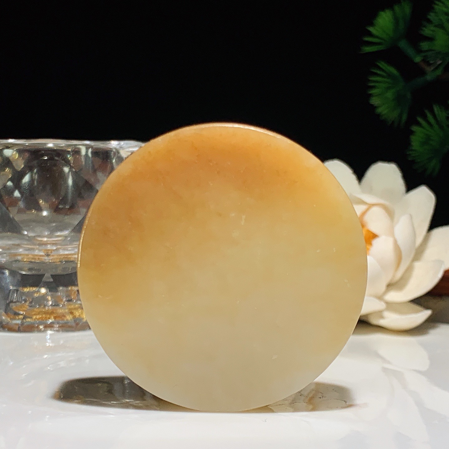 新疆和田玉且末糖镯芯挂件 尺寸50/13重77克 玉质细腻油润 底色纯净 脂粉好，品质好。lt260