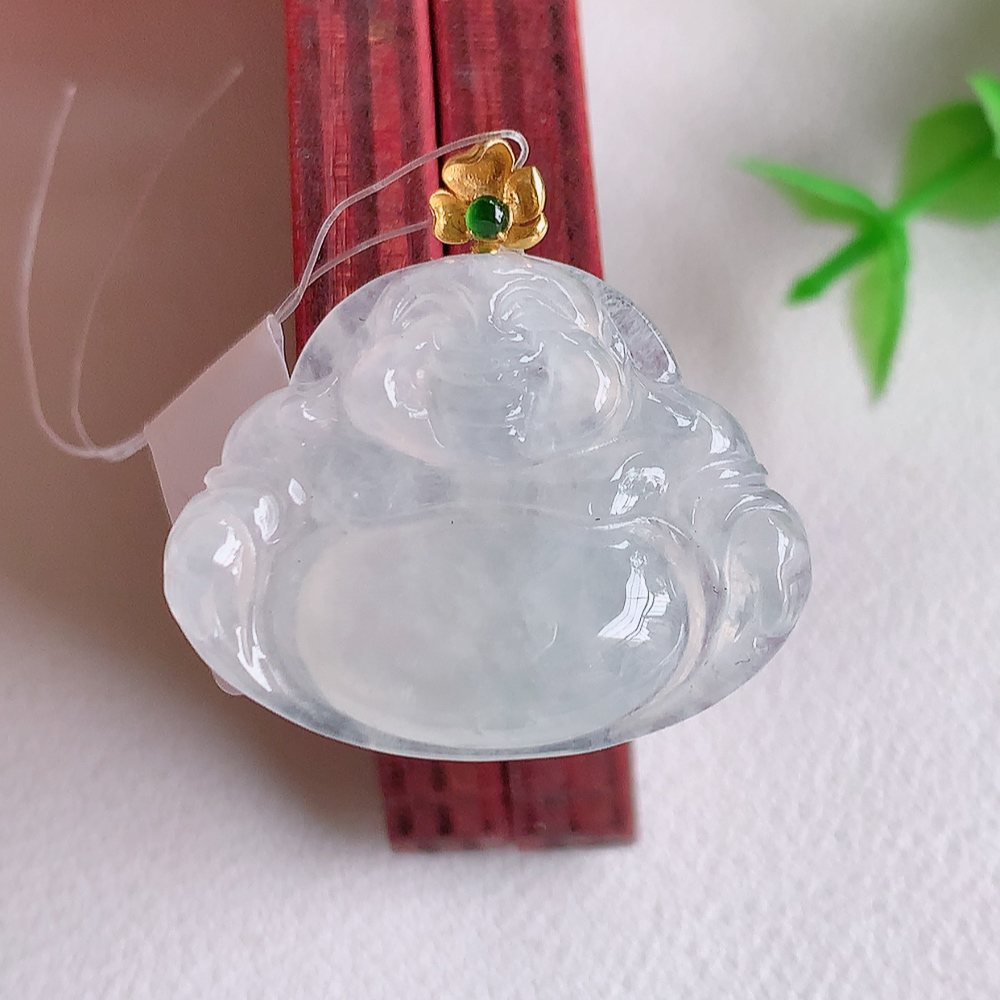 18k金扣冰润佛公挂件 玉质细腻  精雕弥勒佛，笑佛福耳垂肩，面相喜庆，开怀大笑，憨态可掬。惟妙惟肖，寓意福禄双全，吉祥美满，笑口常开 W49.8 尺寸：21-27-6mm