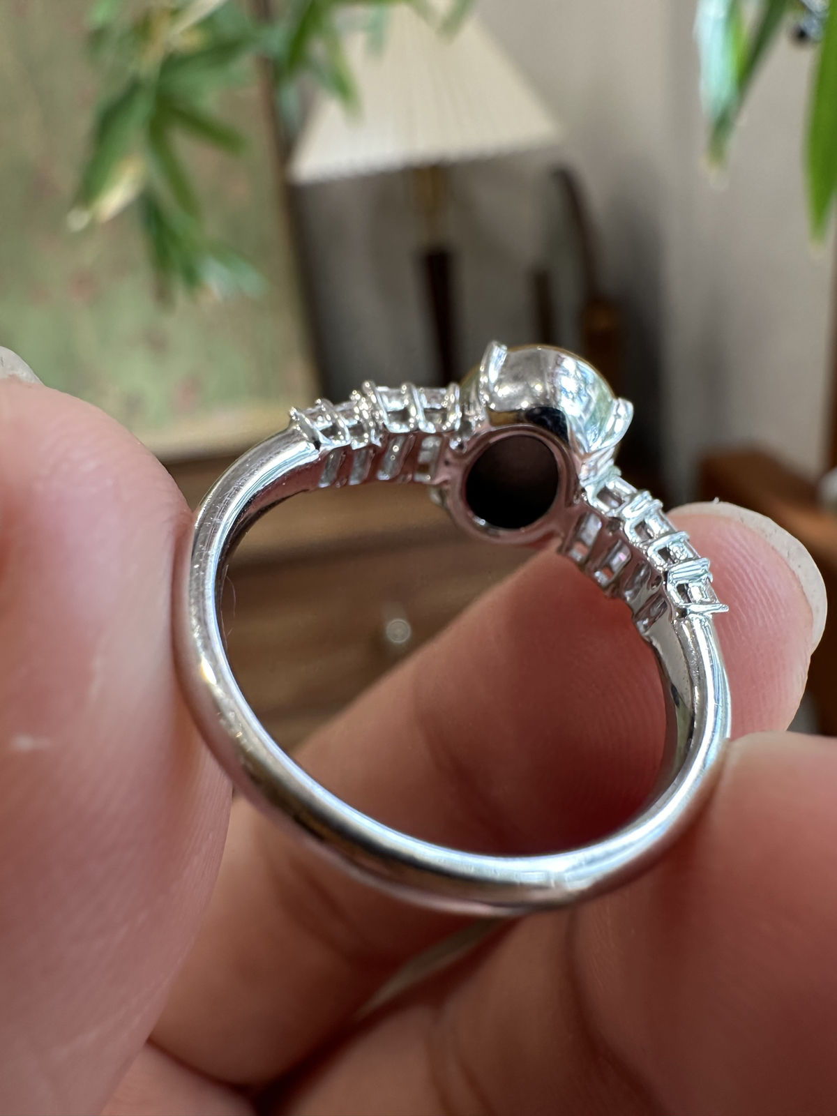 冰黄翡蛋面四爪镶戒指