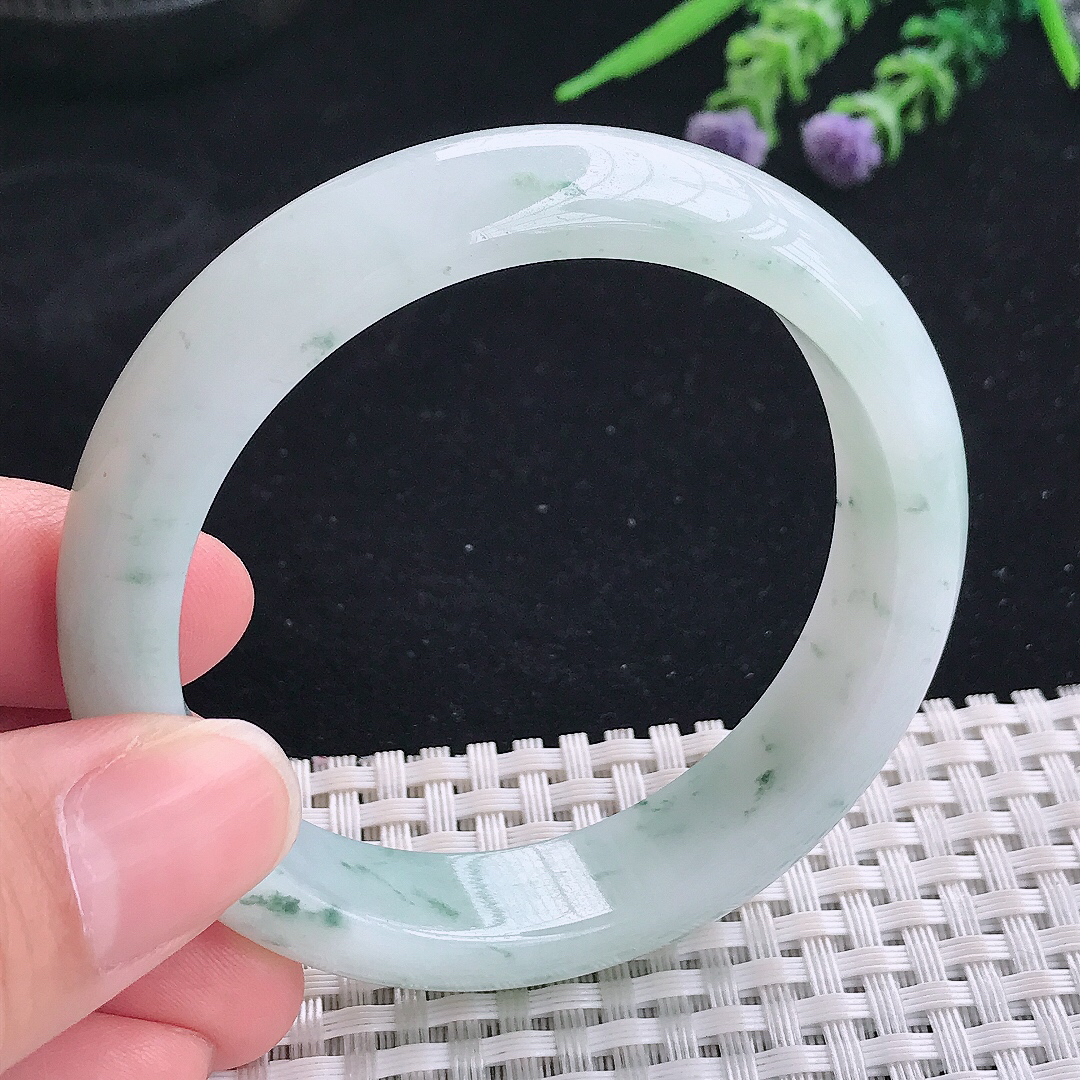 实拍A货翡翠54/13/7.7老坑冰润水灵飘花手镯宽边玉镯平安镯美人镯