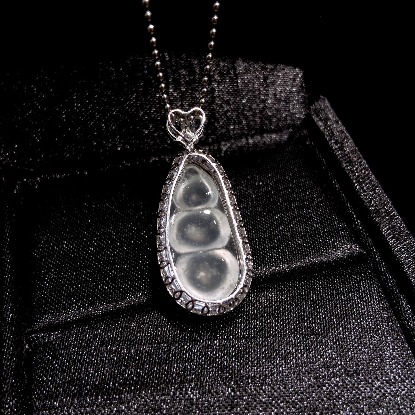 ️｜白冰福豆·

整体尺寸32-14-10毫米
裸石尺寸23-11-6毫米