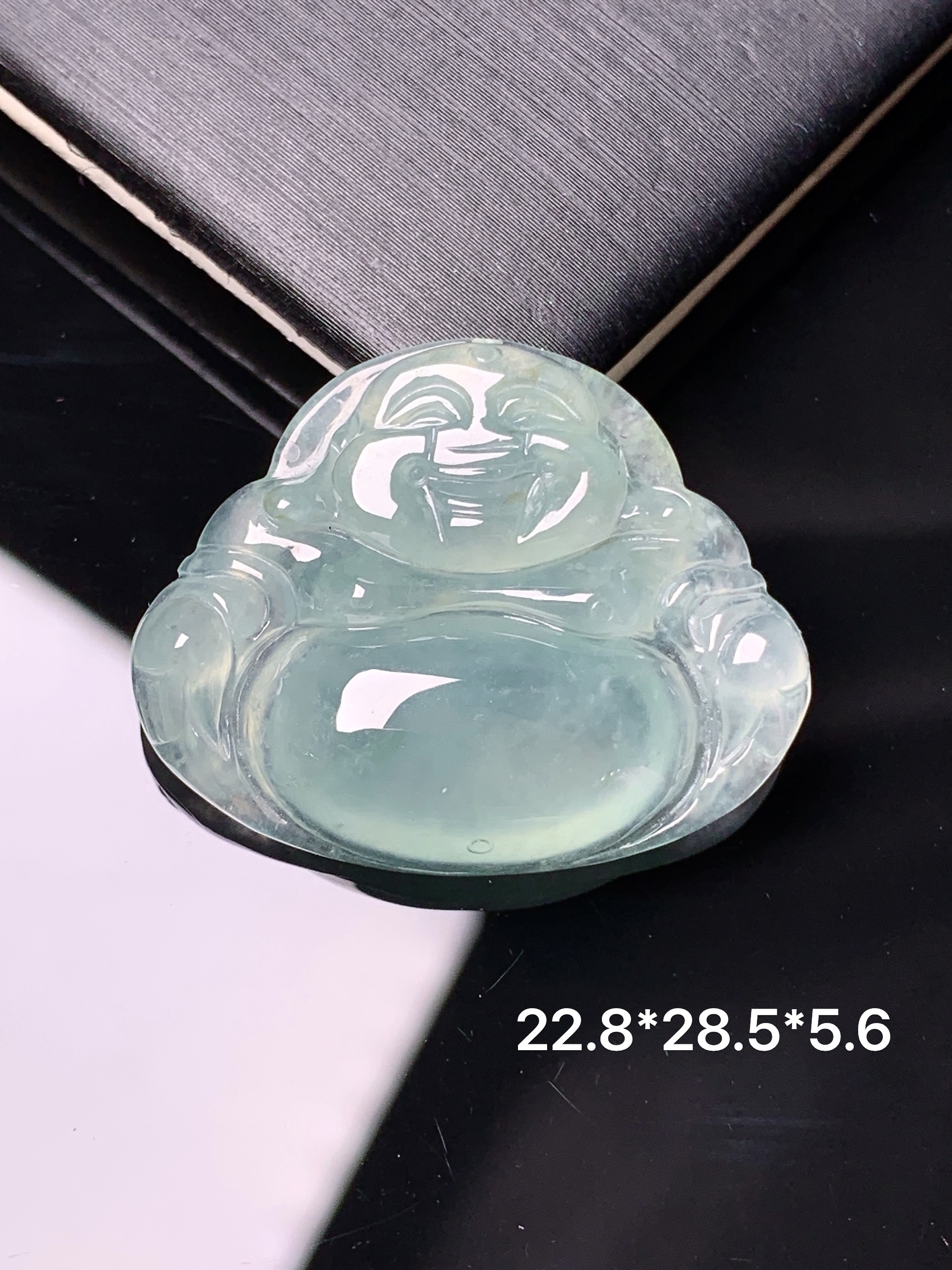冰种佛公吊坠 玉质细腻 色泽艳丽清新 水润亮眼 整体尺寸22.8*28.5*5.6j2