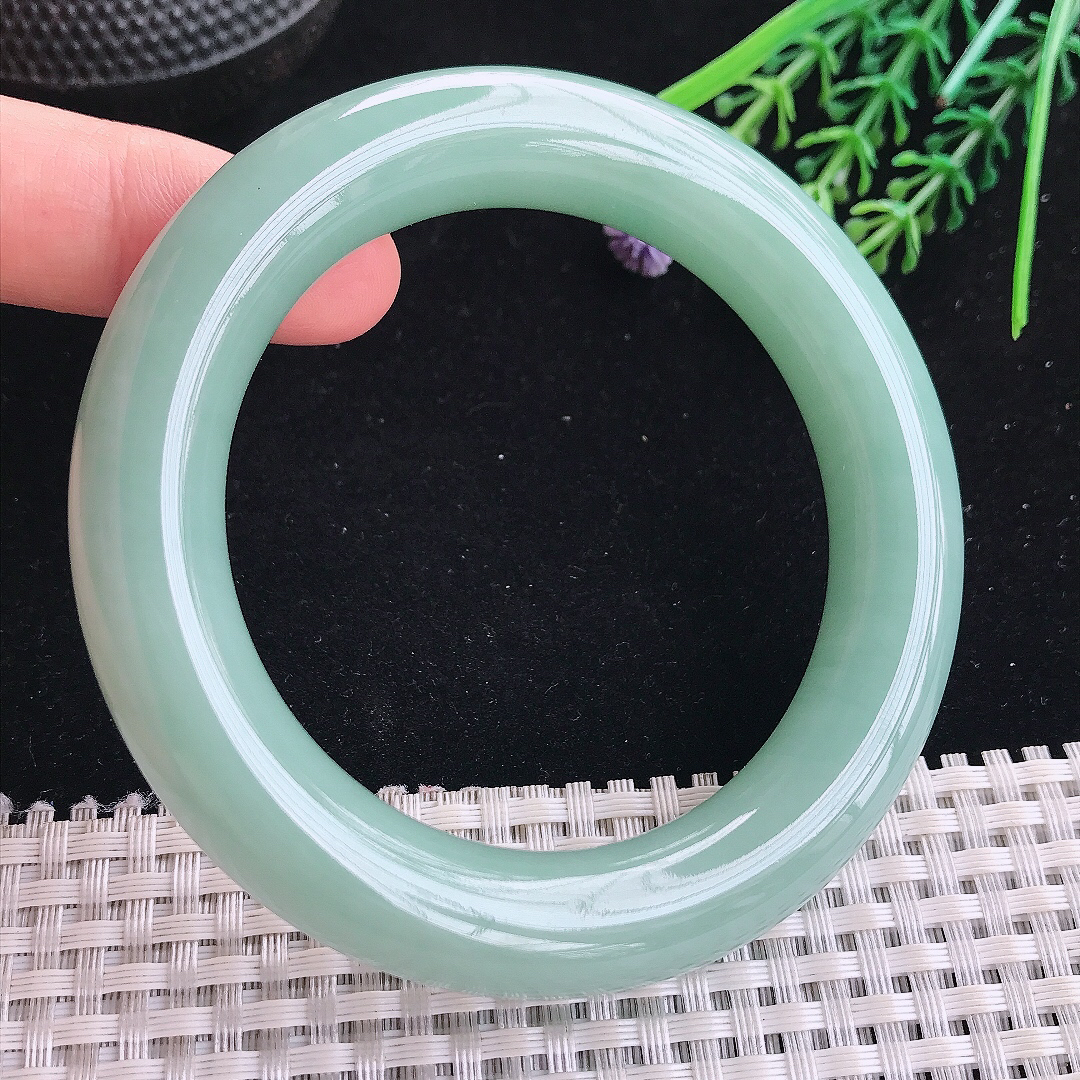 实拍A货翡翠57.7/13.1/12.2老坑冰润起胶冰晴满绿圆条手镯宽边玉镯平安镯美人镯