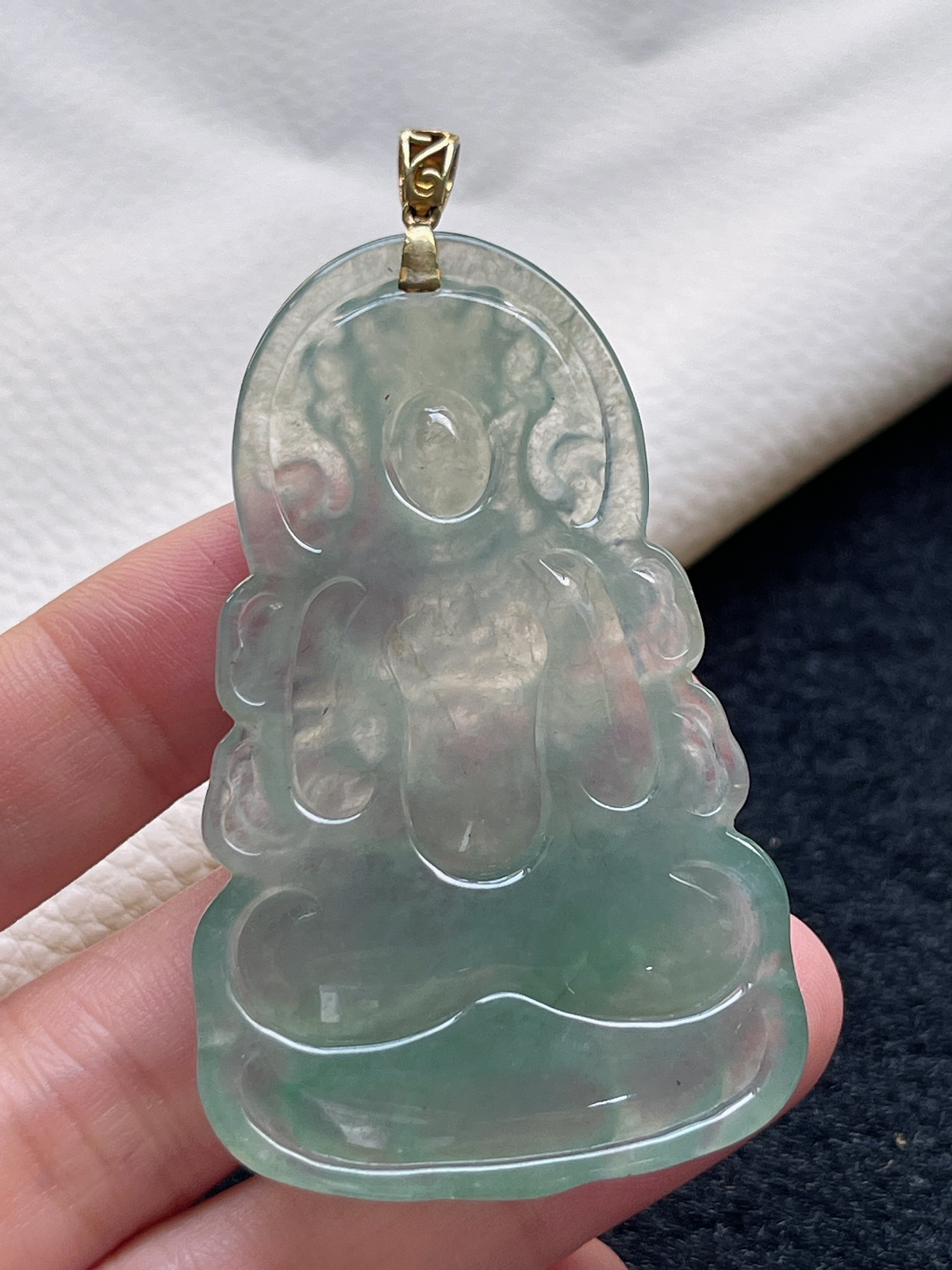 18k金 翡翠冰糯种浅绿色吊坠