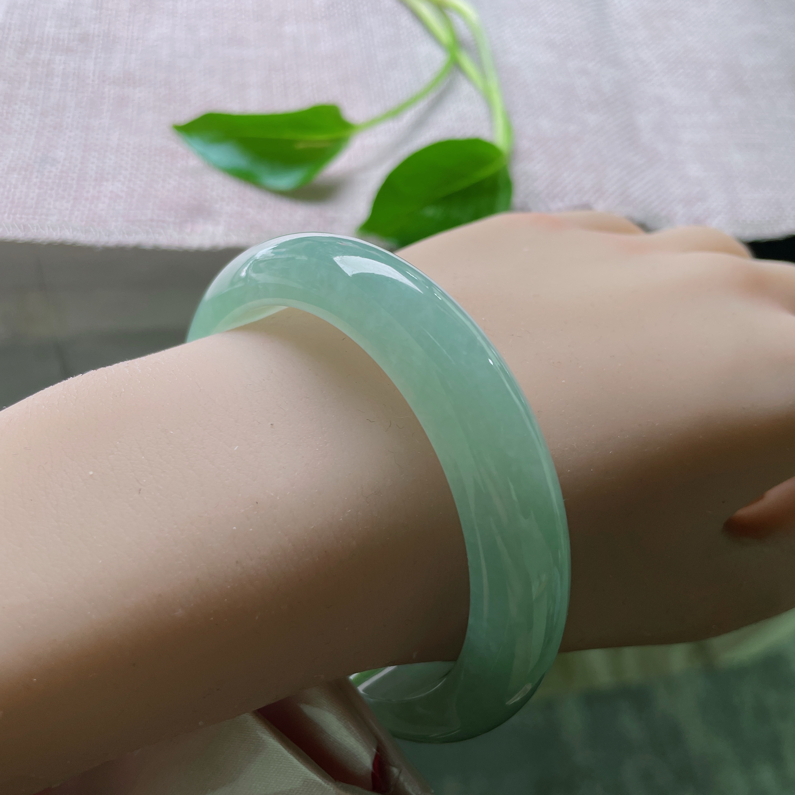 57.5/12.9/8.5，葡萄肉正圈，水头好，种老，色彩鲜活，明媚，动人心弦..