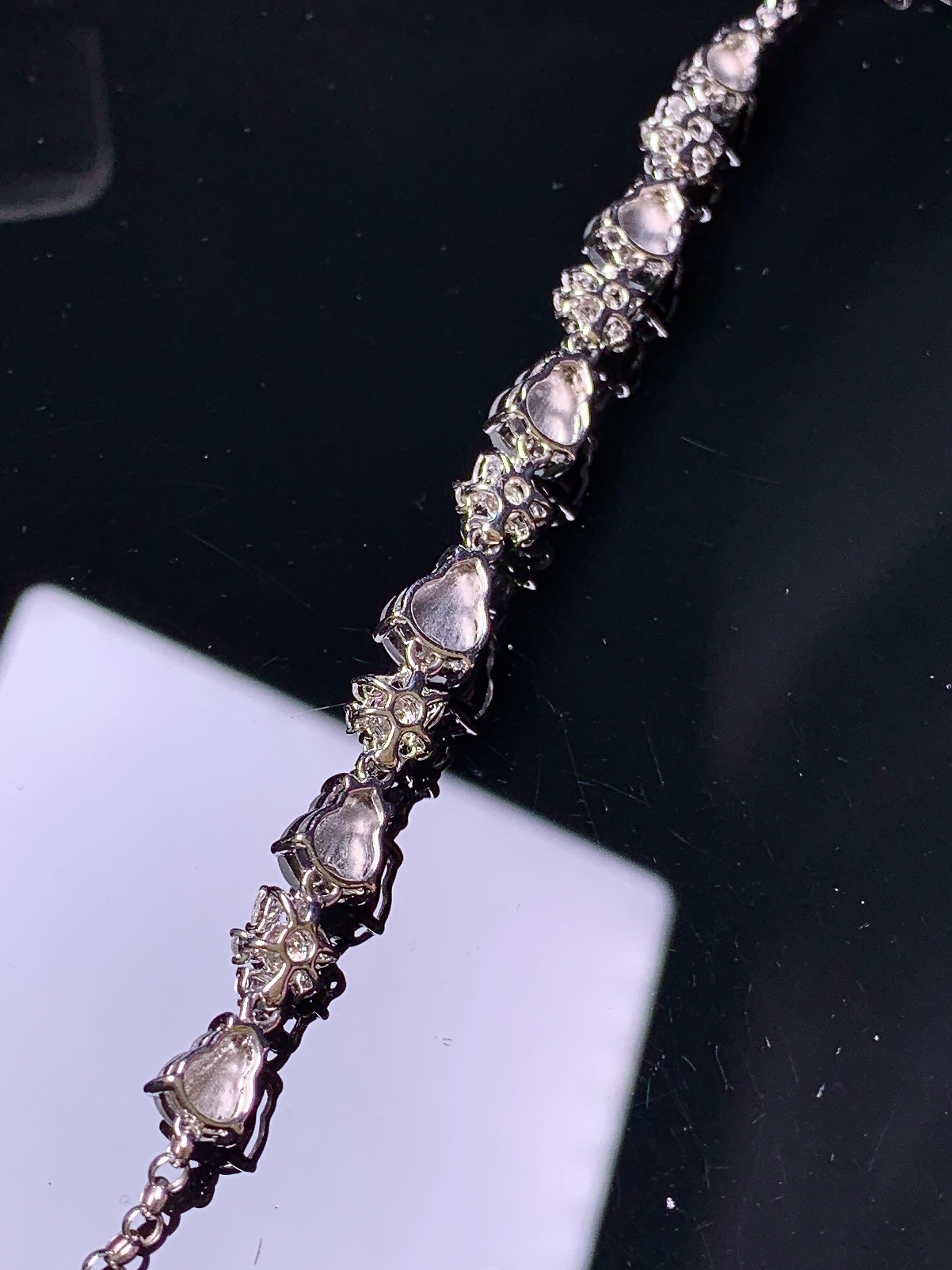 18k金钻镶嵌冰种葫芦手链 玉质细腻 色泽艳丽清新 水润亮眼 整体尺寸160*5*4.8m5