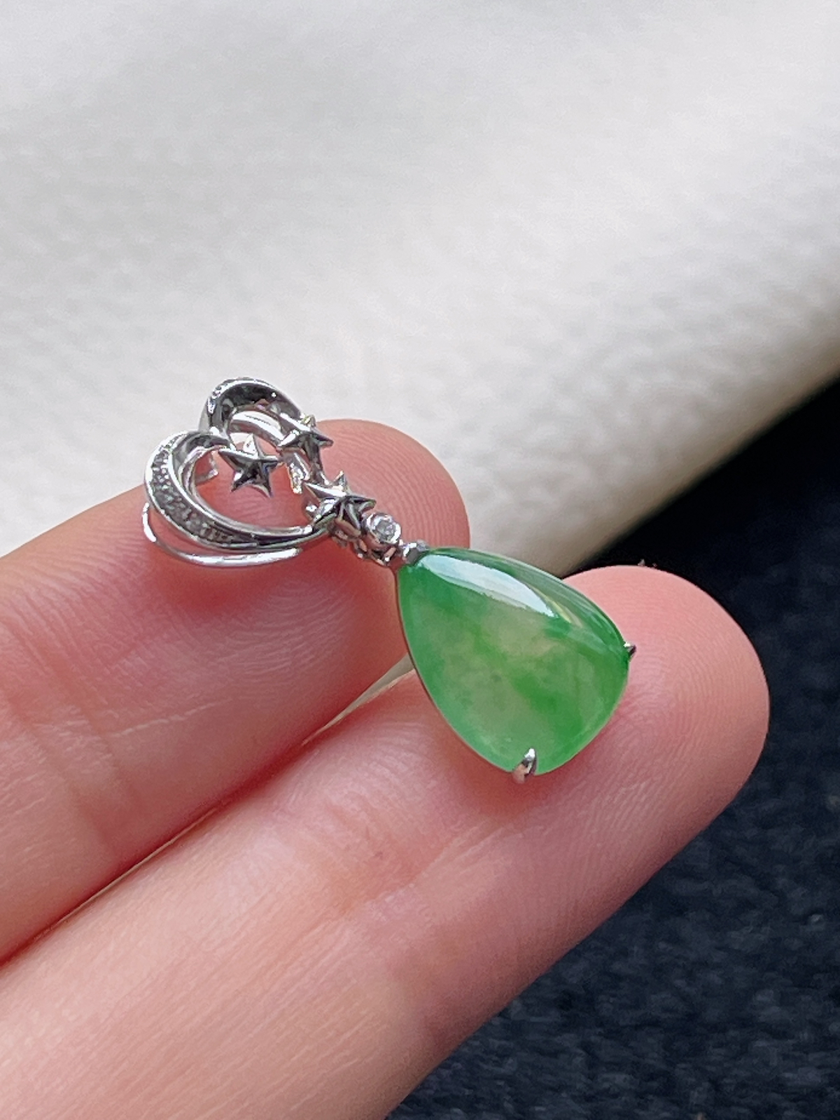 18k金翡翠冰糯种绿色挂件