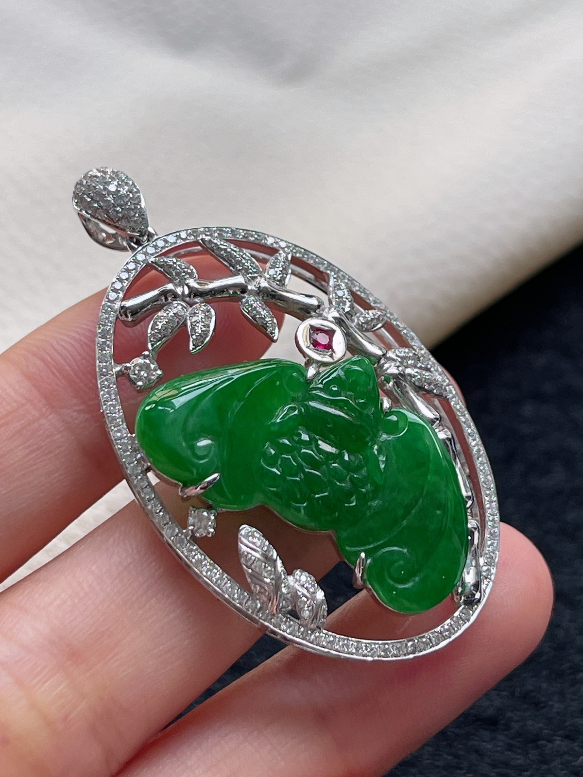 18k金 翡翠满绿挂件