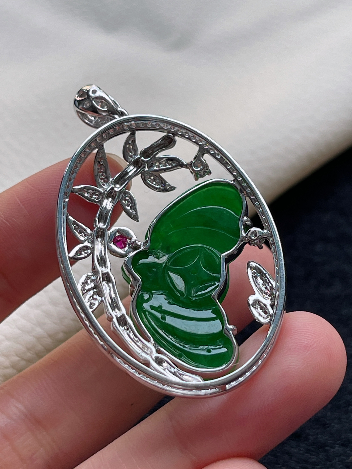 18k金 翡翠满绿挂件