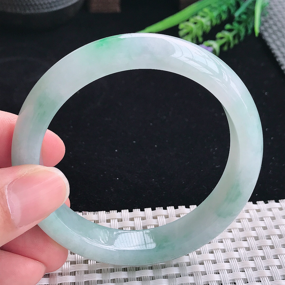 实拍A货翡翠58/12.8/8.5老坑冰润起胶飘阳绿手镯宽边玉镯平安镯美人镯