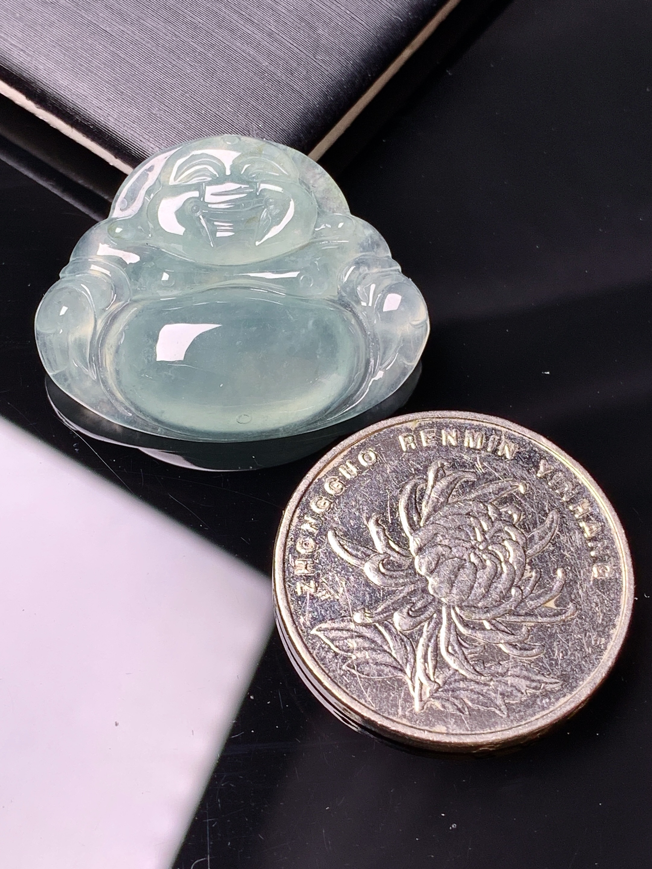 冰种佛公吊坠 玉质细腻 色泽艳丽清新 水润亮眼 整体尺寸22.8*28.5*5.6j2