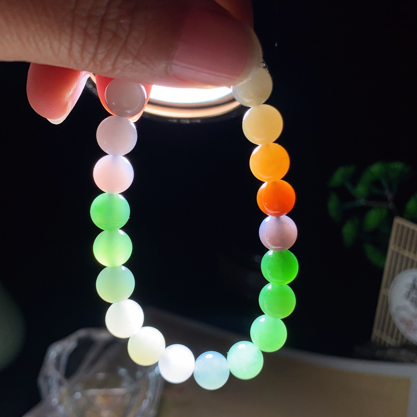 新疆和田玉多宝圆珠手串 单颗尺寸8！玉质细腻油润 底色纯净 脂粉好，品质好。lt260407