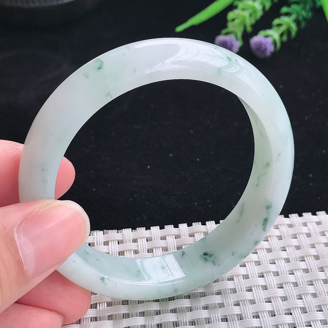 实拍A货翡翠54/13/7.7老坑冰润水灵飘花手镯宽边玉镯平安镯美人镯