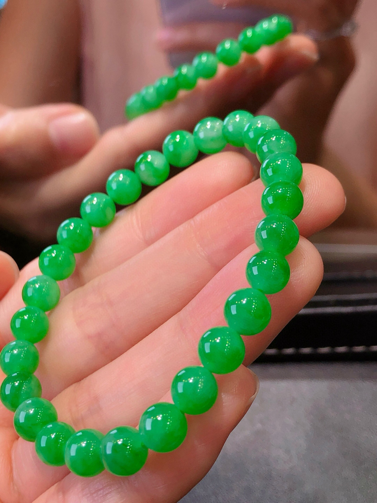 正阳绿手串
 翠色艳 性价比巨香