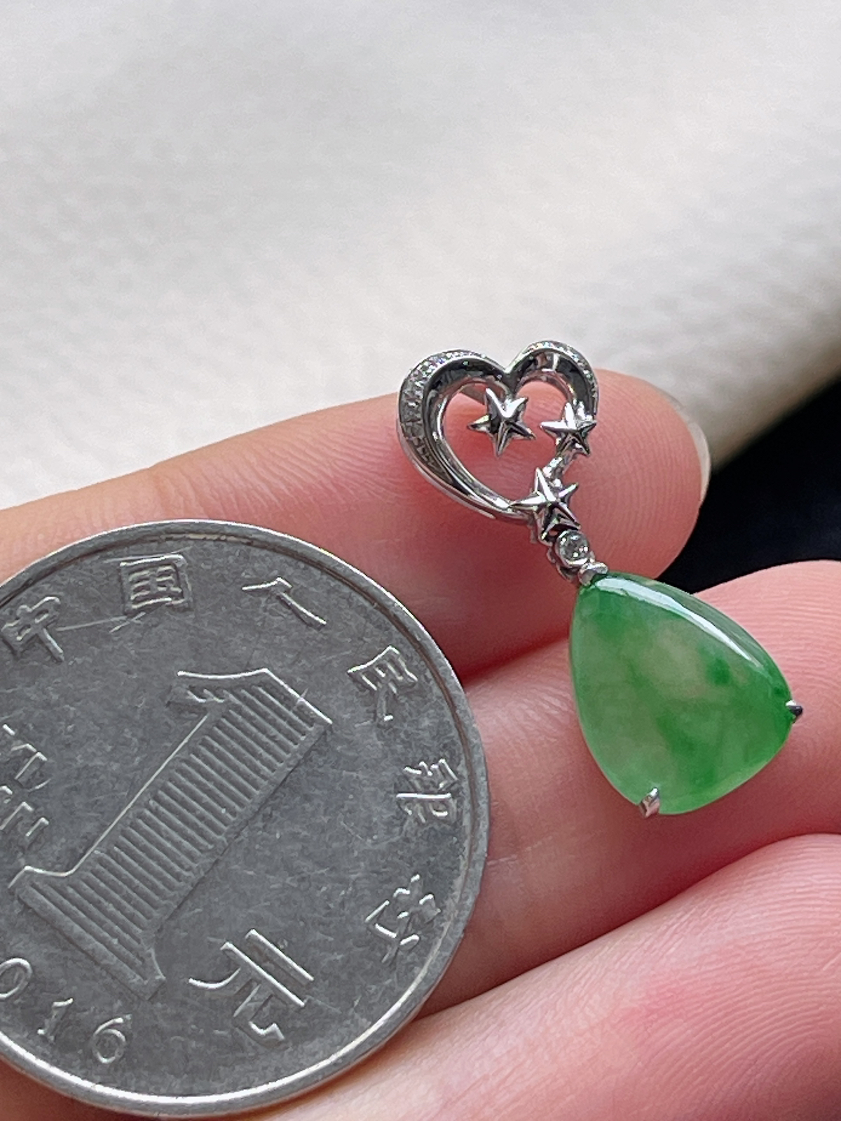 18k金翡翠冰糯种绿色挂件