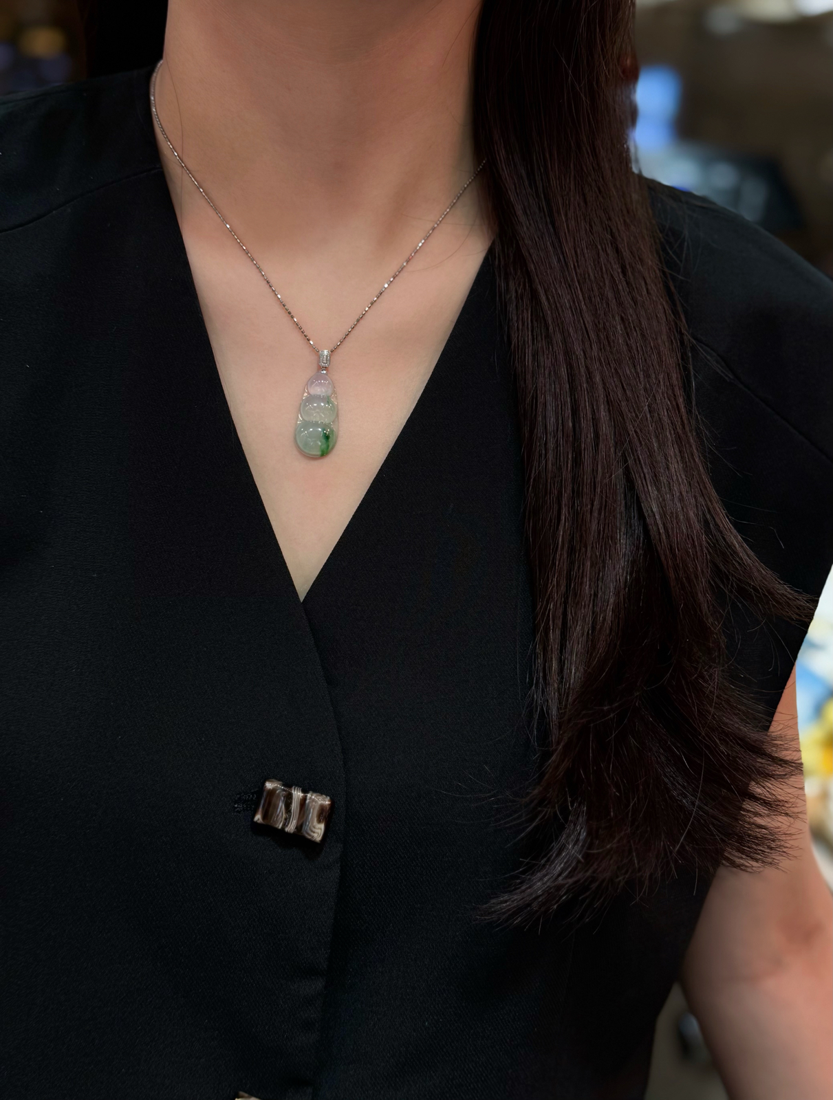 冰种 飘绿花 福豆吊坠

18k金扣头