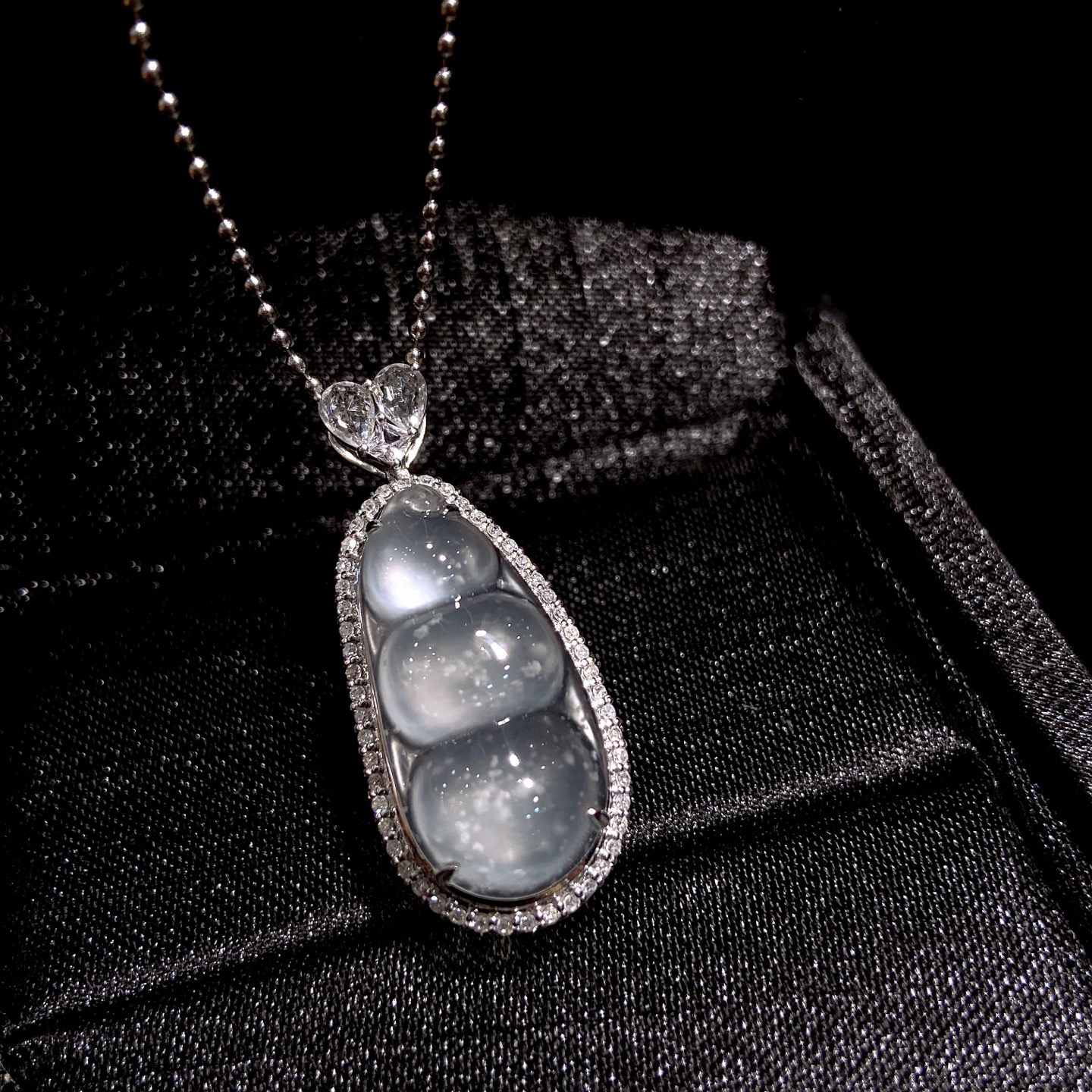 ️｜白冰福豆·

整体尺寸32-14-10毫米
裸石尺寸23-11-6毫米