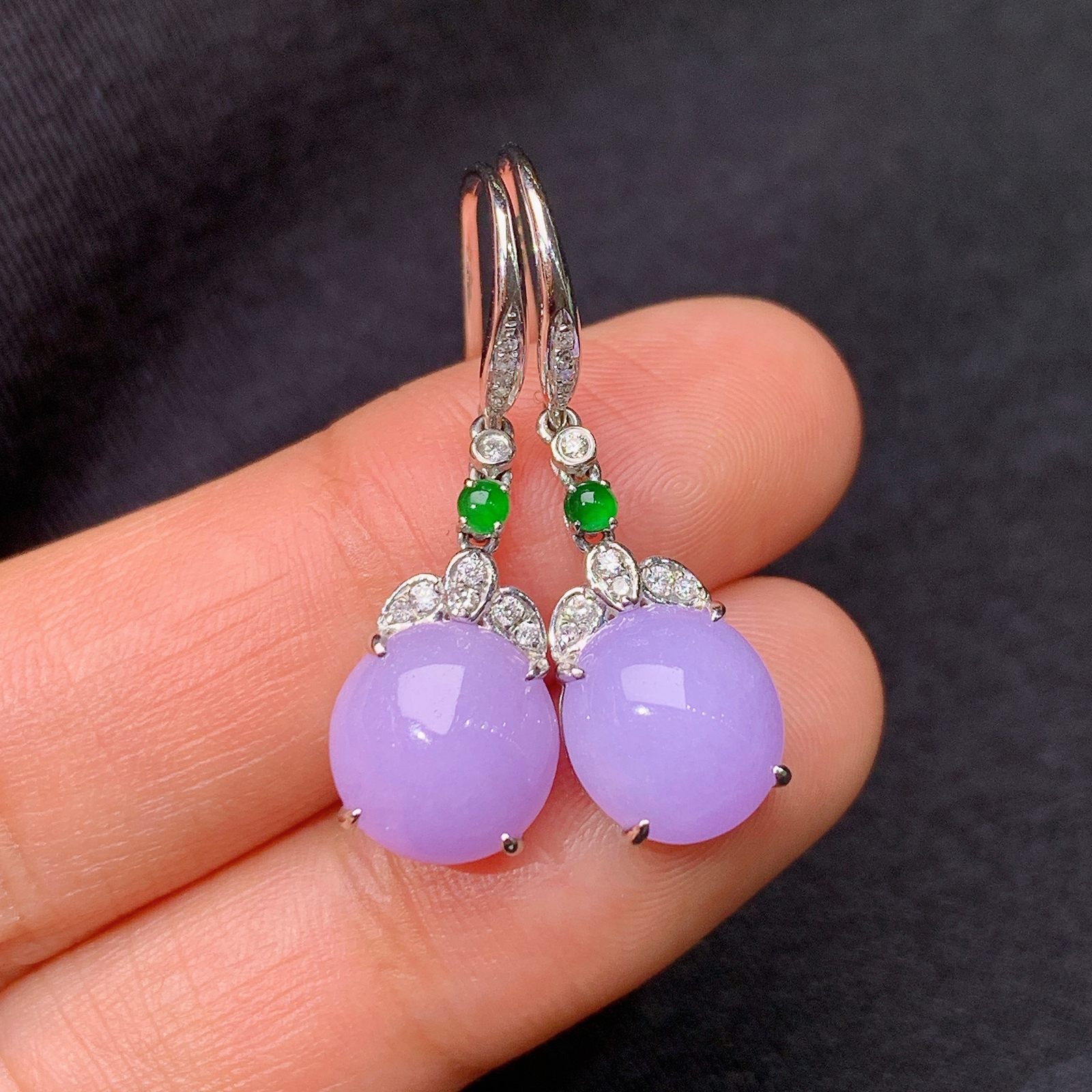 紫罗兰蛋面耳坠，18k金镶嵌，简约时尚，冰润鲜艳，种水足，zha 尺寸8.7*8.3*4.5