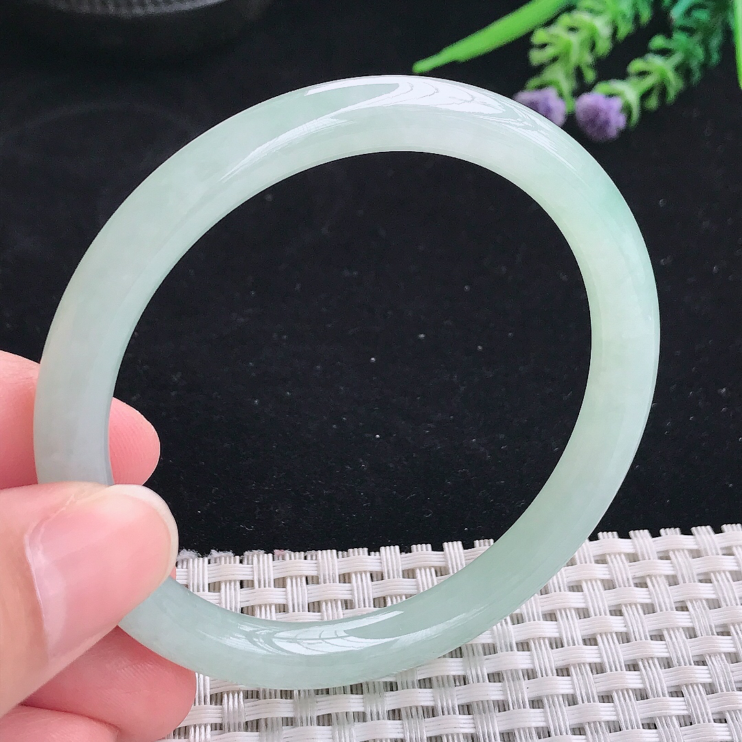 实拍A货翡翠57/7.7/7.5老坑冰润冰晴圆条手镯叮当镯平安镯美人镯