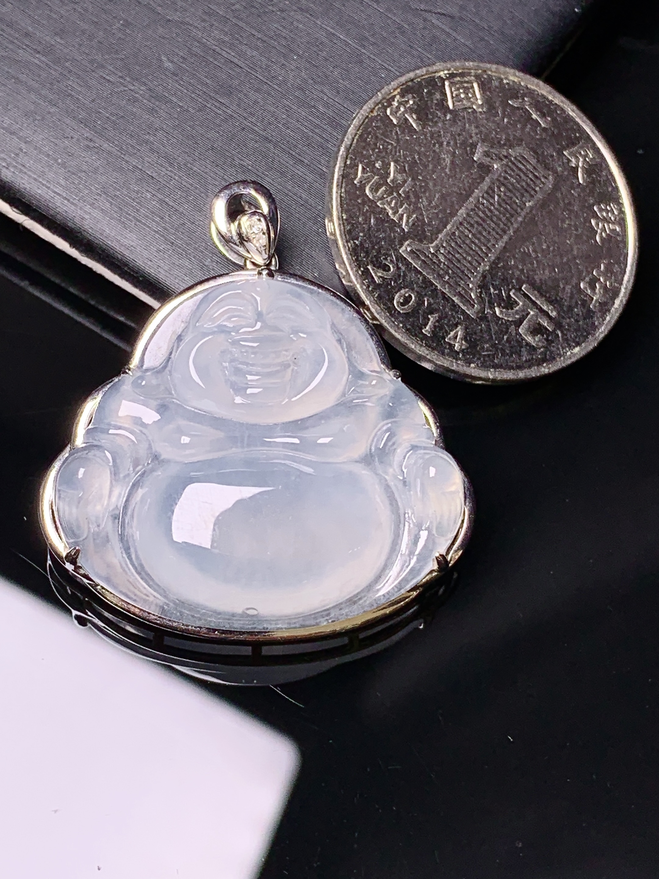 18k金镶嵌冰种佛公吊坠 玉质细腻 色泽艳丽清新 水润亮眼 整体尺寸32.8*30*8.2b2