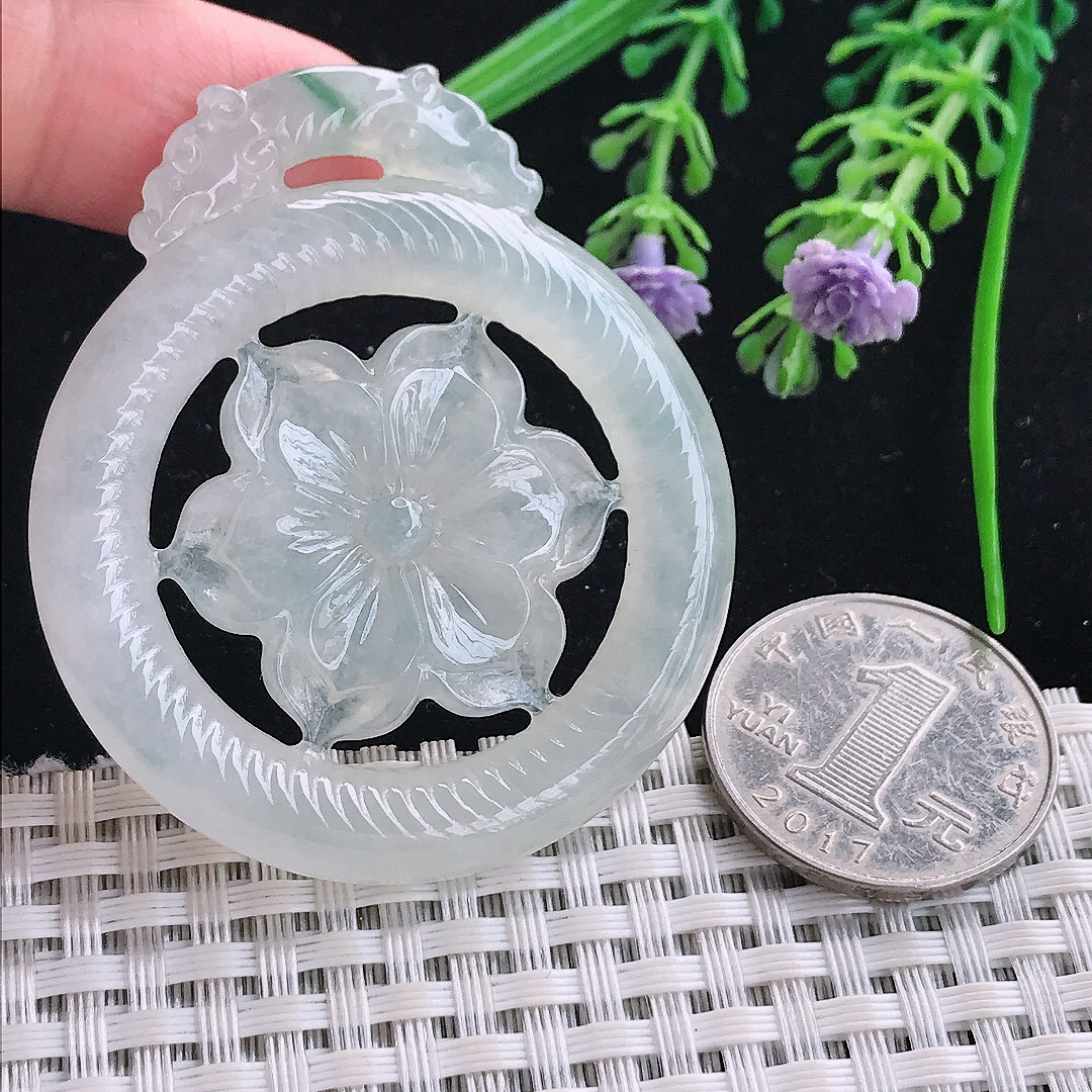 实拍A货翡翠55.5/48/5.8老坑冰种起胶花开富贵吊坠翡翠玉牌挂件