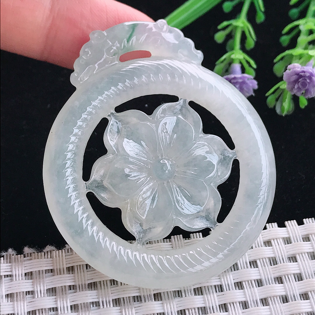 实拍A货翡翠55.5/48/5.8老坑冰种起胶花开富贵吊坠翡翠玉牌挂件