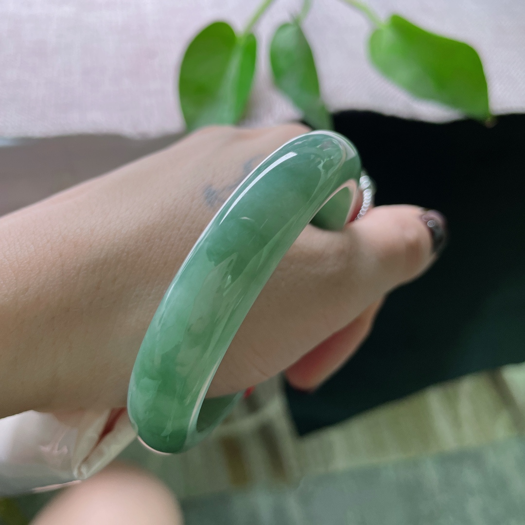 54.6/12/7.6，油青正圈，色泽沉稳，佩戴内敛，不失古典美，ss49033a