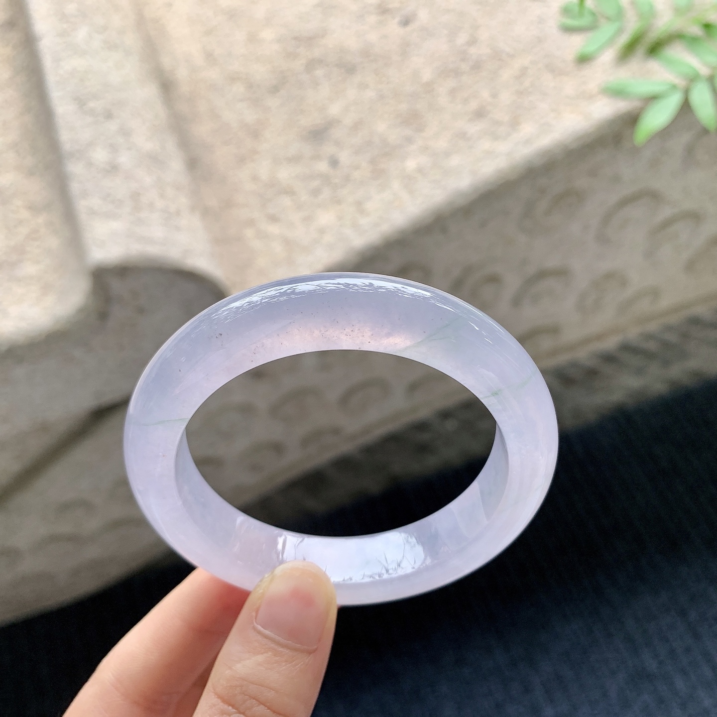 正圈53 54【圈口】54.5/12/9【编码】HT041023【描述】冰种粉紫，清透，水润，种老，细腻，打灯有微絮