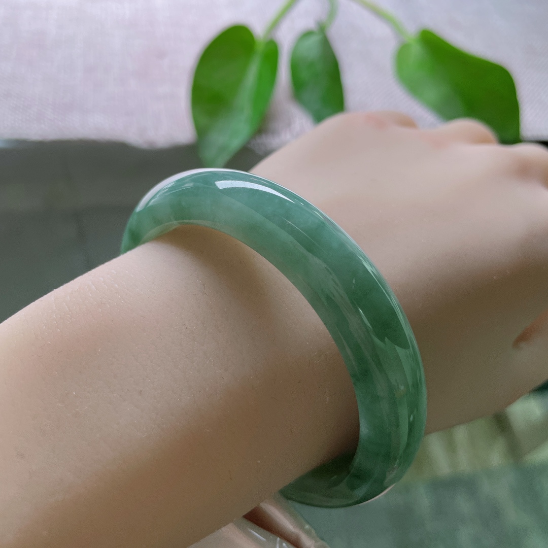 54.6/12/7.6，油青正圈，色泽沉稳，佩戴内敛，不失古典美，ss49033a