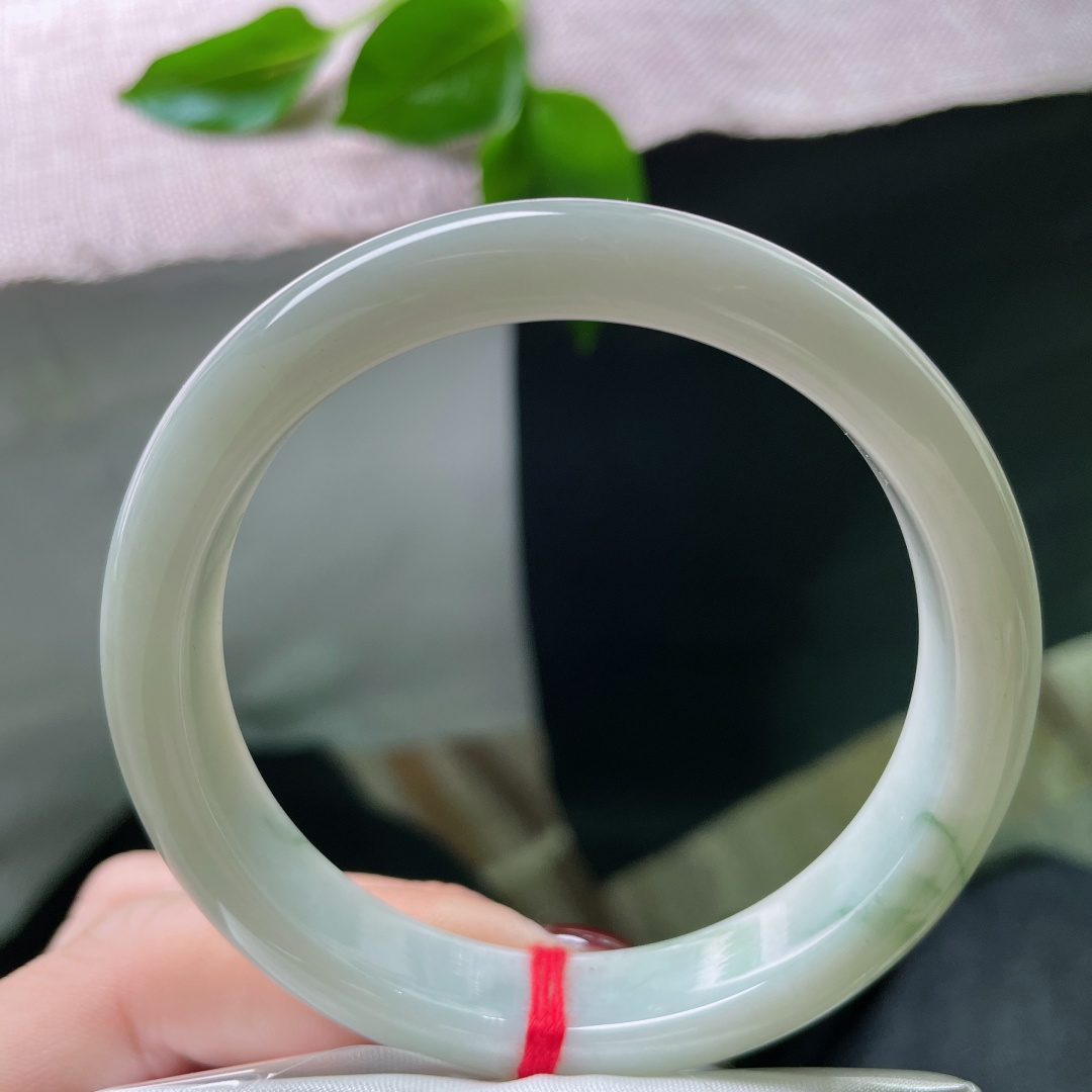 57.6/11.5/7.6飘花正圈，水润细腻，清新简约大方