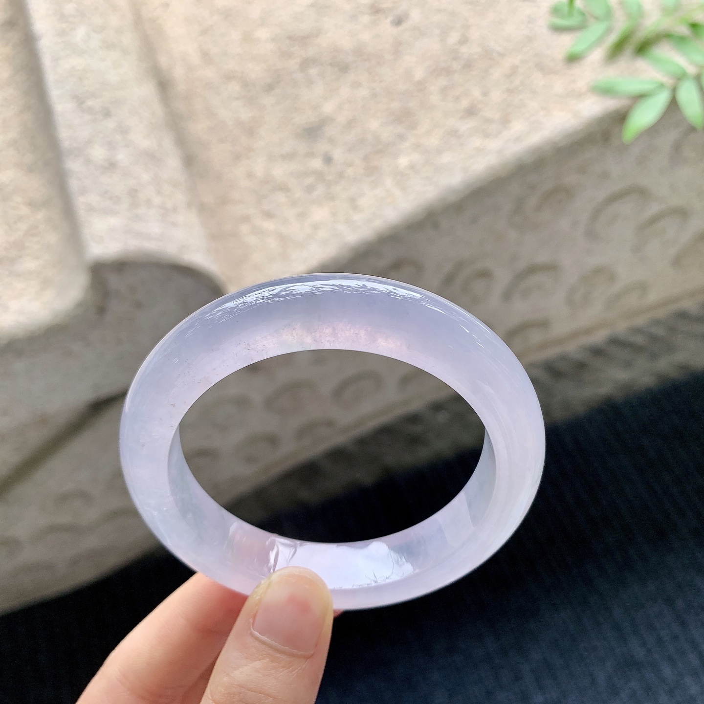 正圈53 54【圈口】54.5/12/9【编码】HT041023【描述】冰种粉紫，清透，水润，种老，细腻，打灯有微絮