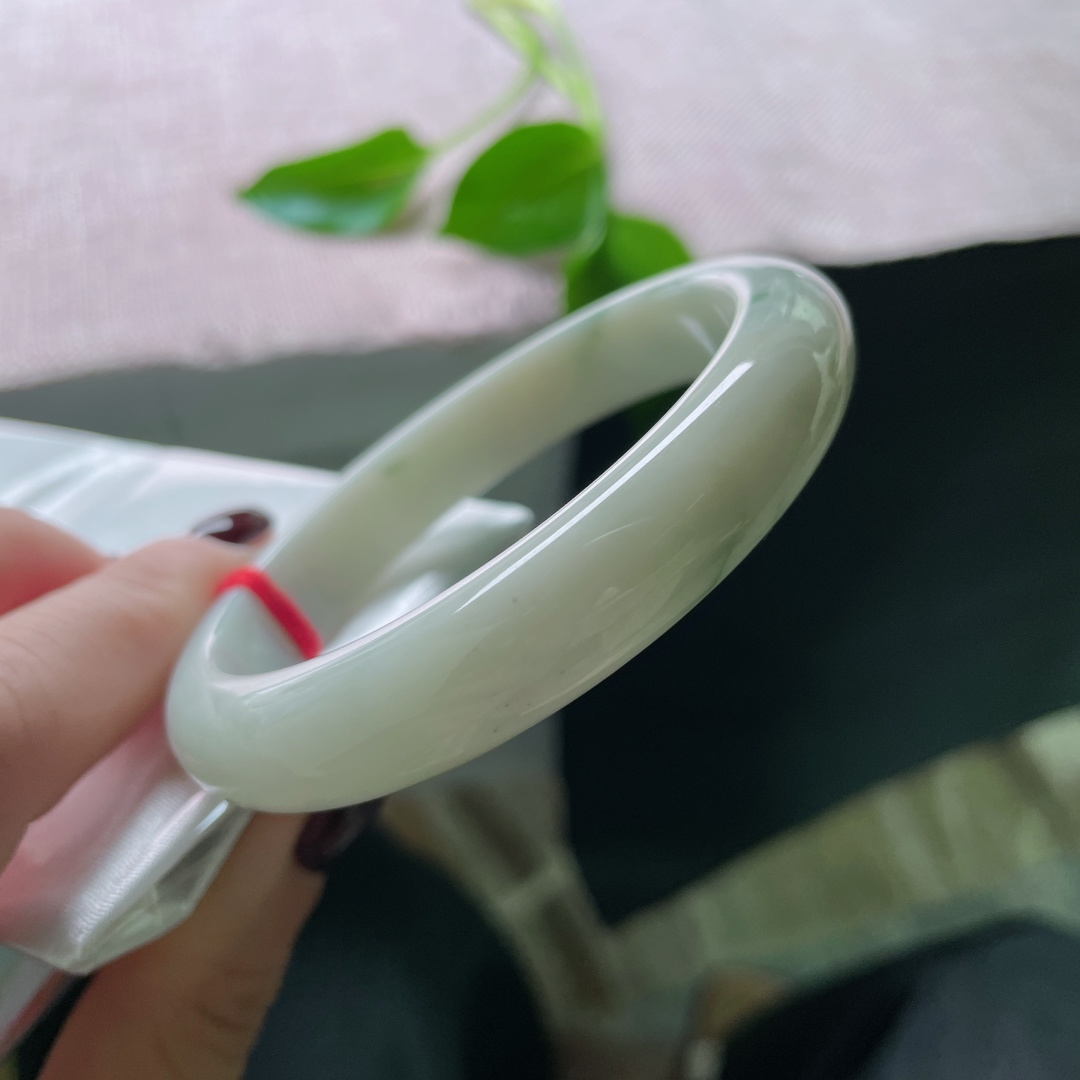 57.6/11.5/7.6飘花正圈，水润细腻，清新简约大方