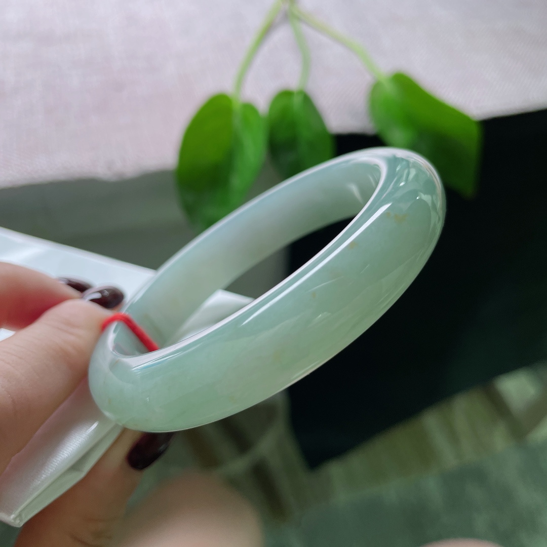 57.7/12.9/8.6，油绿正圈，油性好，种老，是浓烈而醒目的。洒金，ss47605a