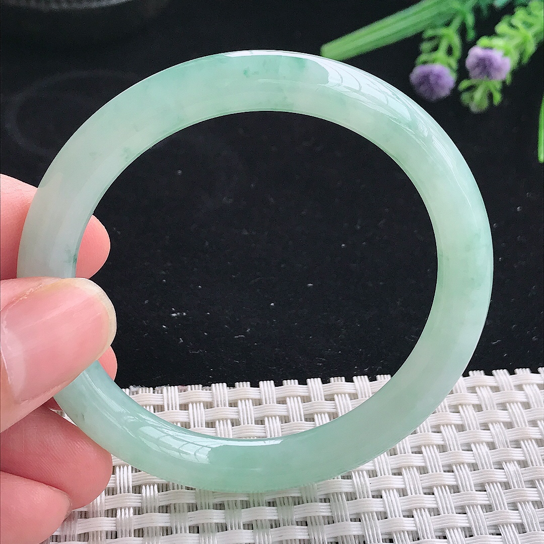 实拍A货翡翠53/8.3老坑冰胶水灵冰晴飘花圆条手镯宽边玉镯平安镯美人镯