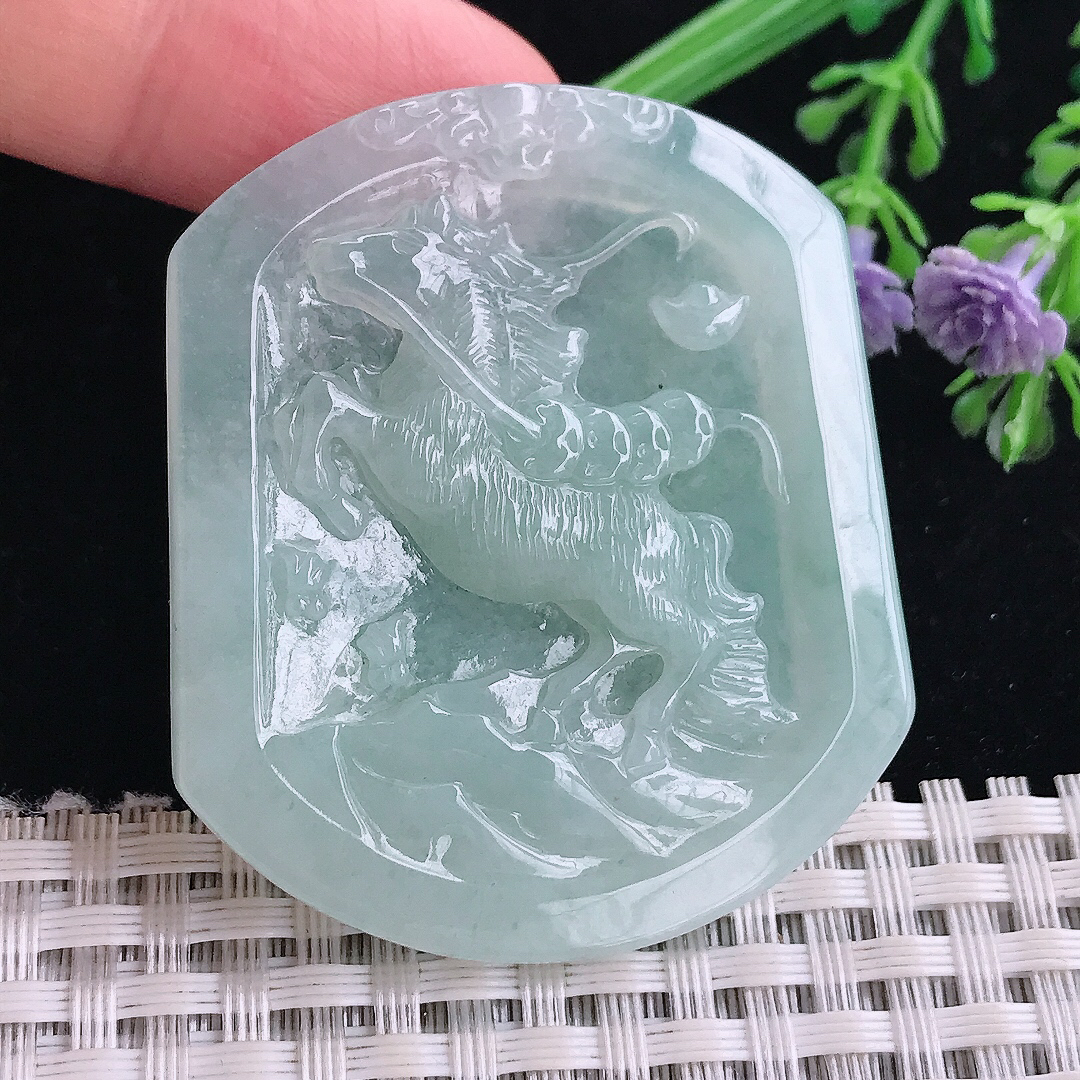 实拍A货翡翠48.8/42/5.3老坑清秀冰晴马上有钱马牌吊坠翡翠玉牌挂件