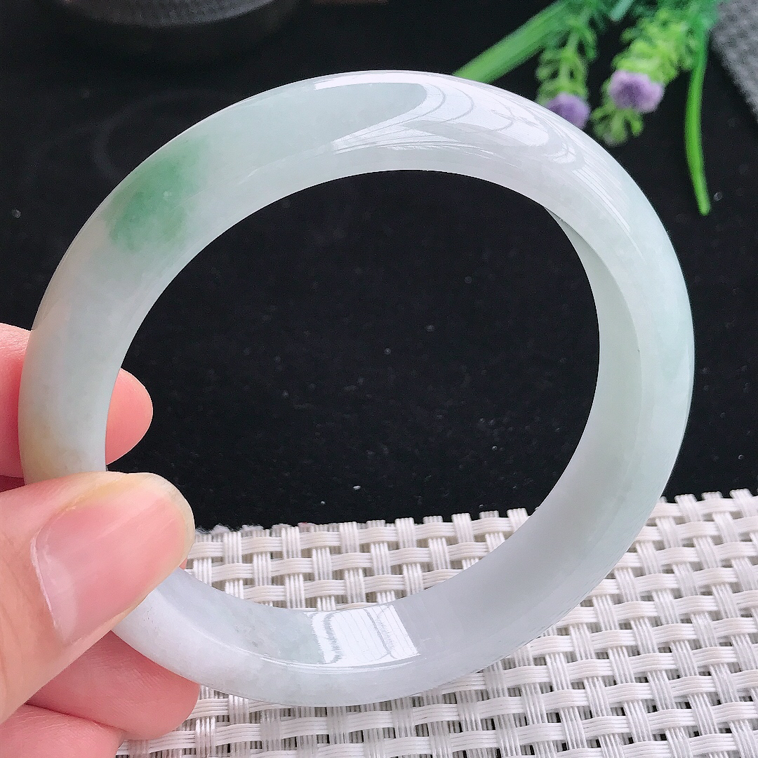 实拍A货翡翠61.5/12.8/8.7大圈口老坑秀气冰润飘花手镯宽边玉镯平安镯