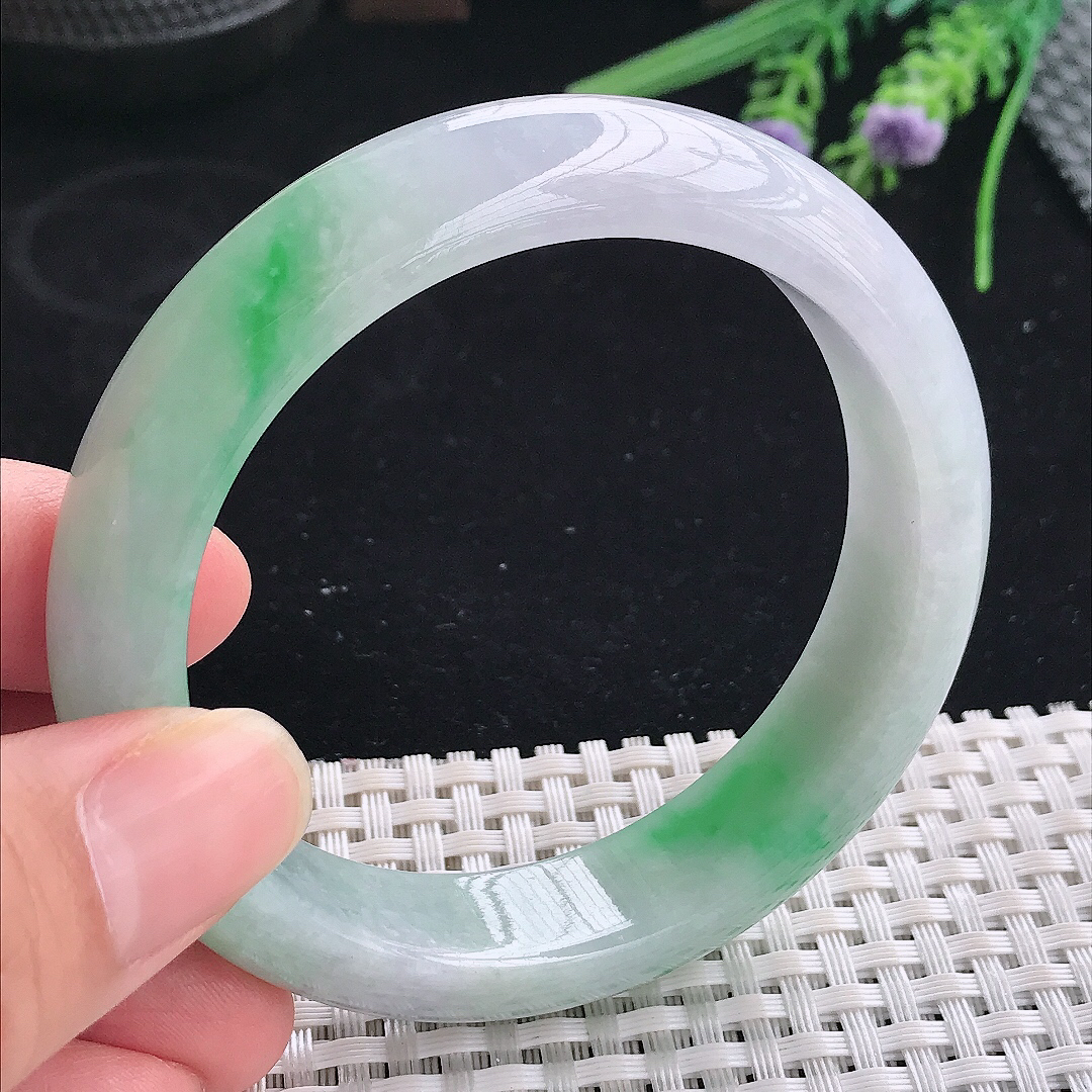 实拍A货翡翠57.8/14/8.7老坑冰润起胶飘阳绿手镯宽边玉镯平安镯美人镯