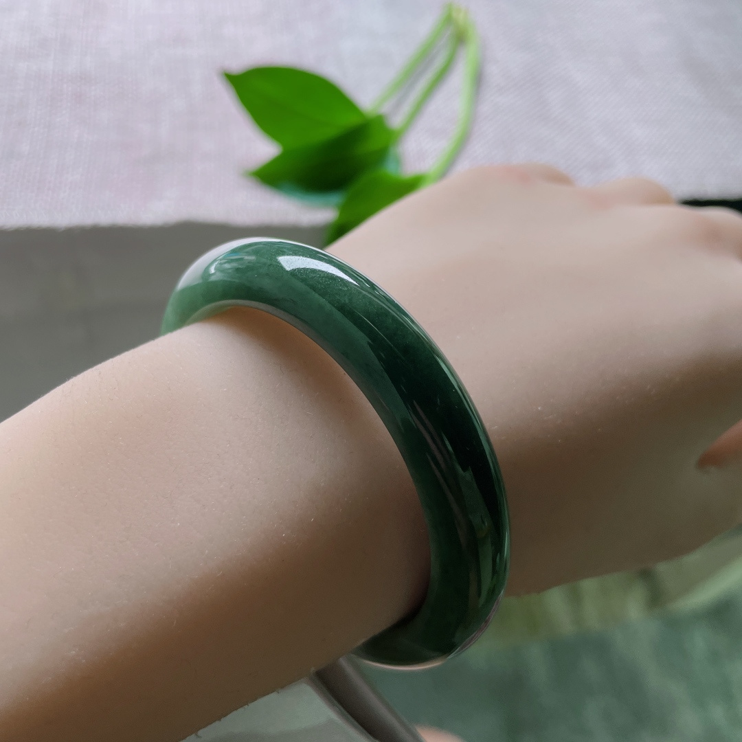 50.9/10.8/7.1，半山水正圈，性比高，水润，细腻，贵气，599