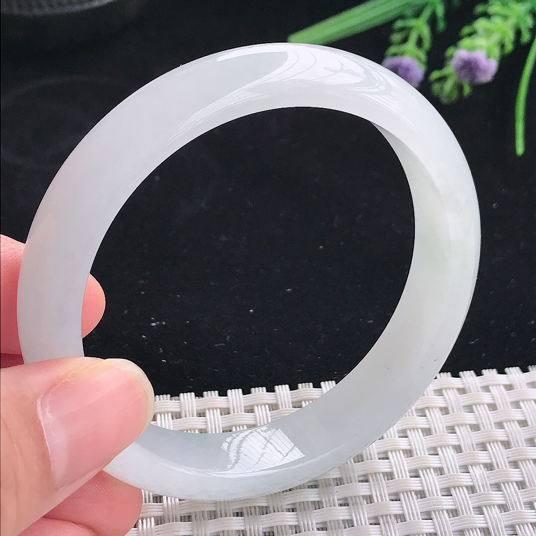 实拍A货翡翠56.8/12.6/7.6老坑秀气冰透白月光手镯宽边玉镯平安镯美人镯