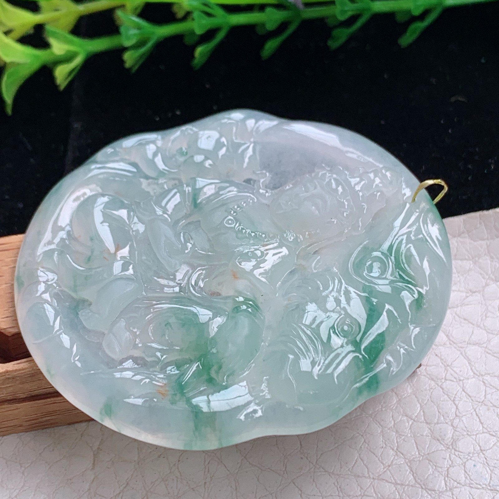 Xj实拍53.8*51.6*5天然缅甸翡翠a货冰飘花文殊菩萨吊坠 守护神观音牌