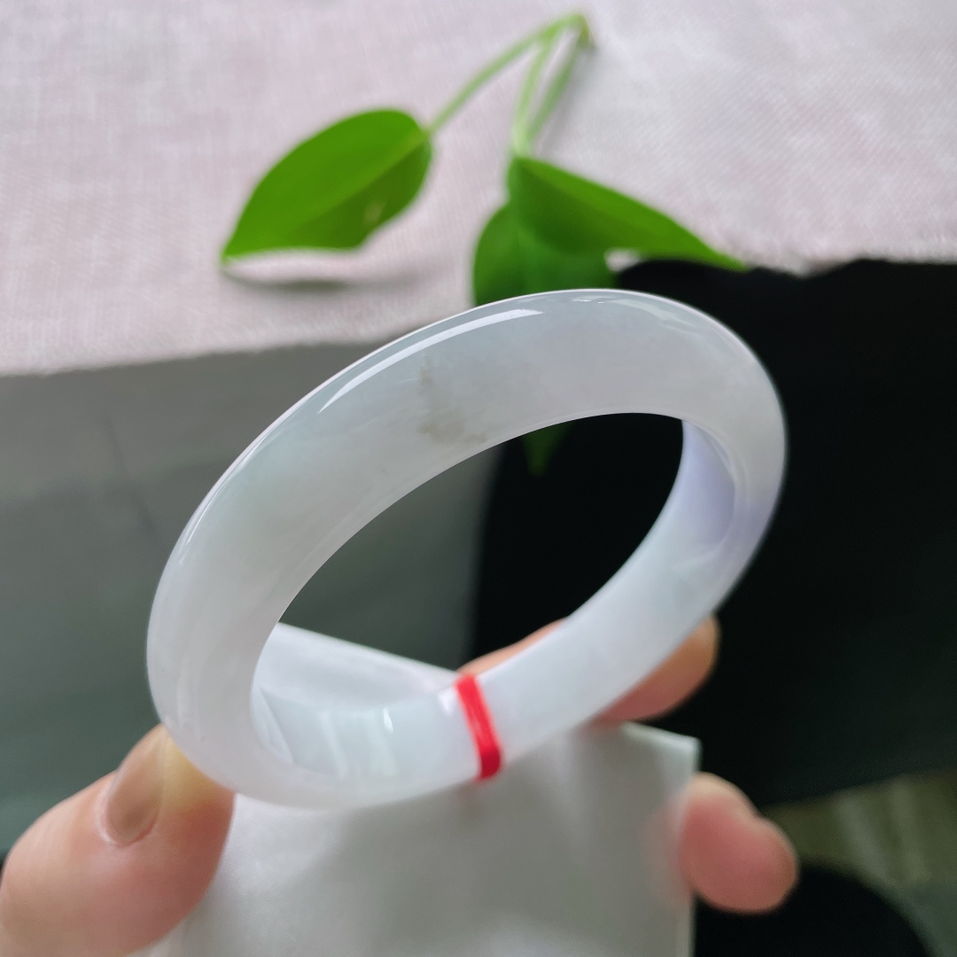 56.7/11.9/8.5，紫罗兰正圈，水润细腻，种老，一镯承三代，温润抵岁月。杂棉，ss49792a