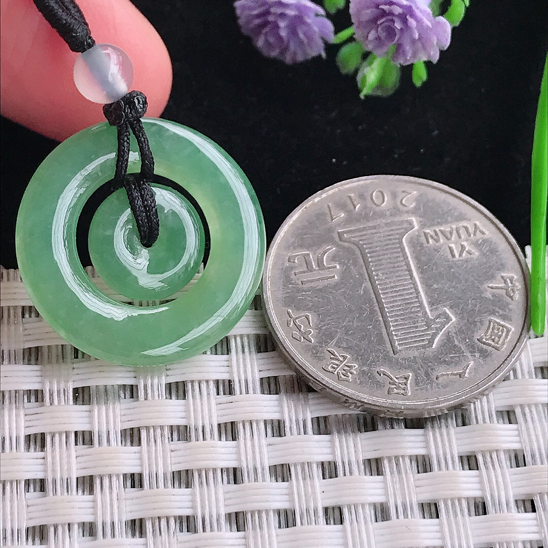实拍A货翡翠22.5/3.2老坑冰胶水灵满甜绿母子扣吊坠翡翠平安扣挂件