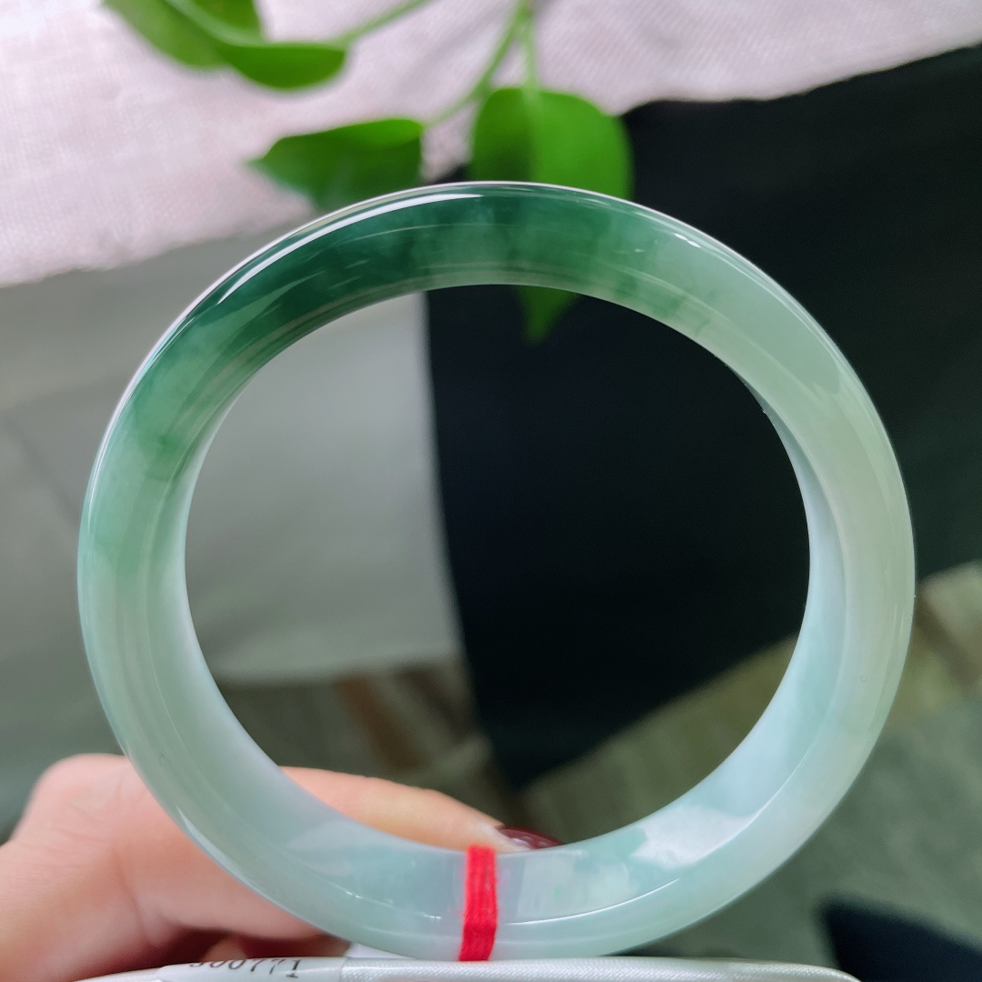 57.3/11.3/7.3飘花正圈，水润，半山水有相逢，贵气