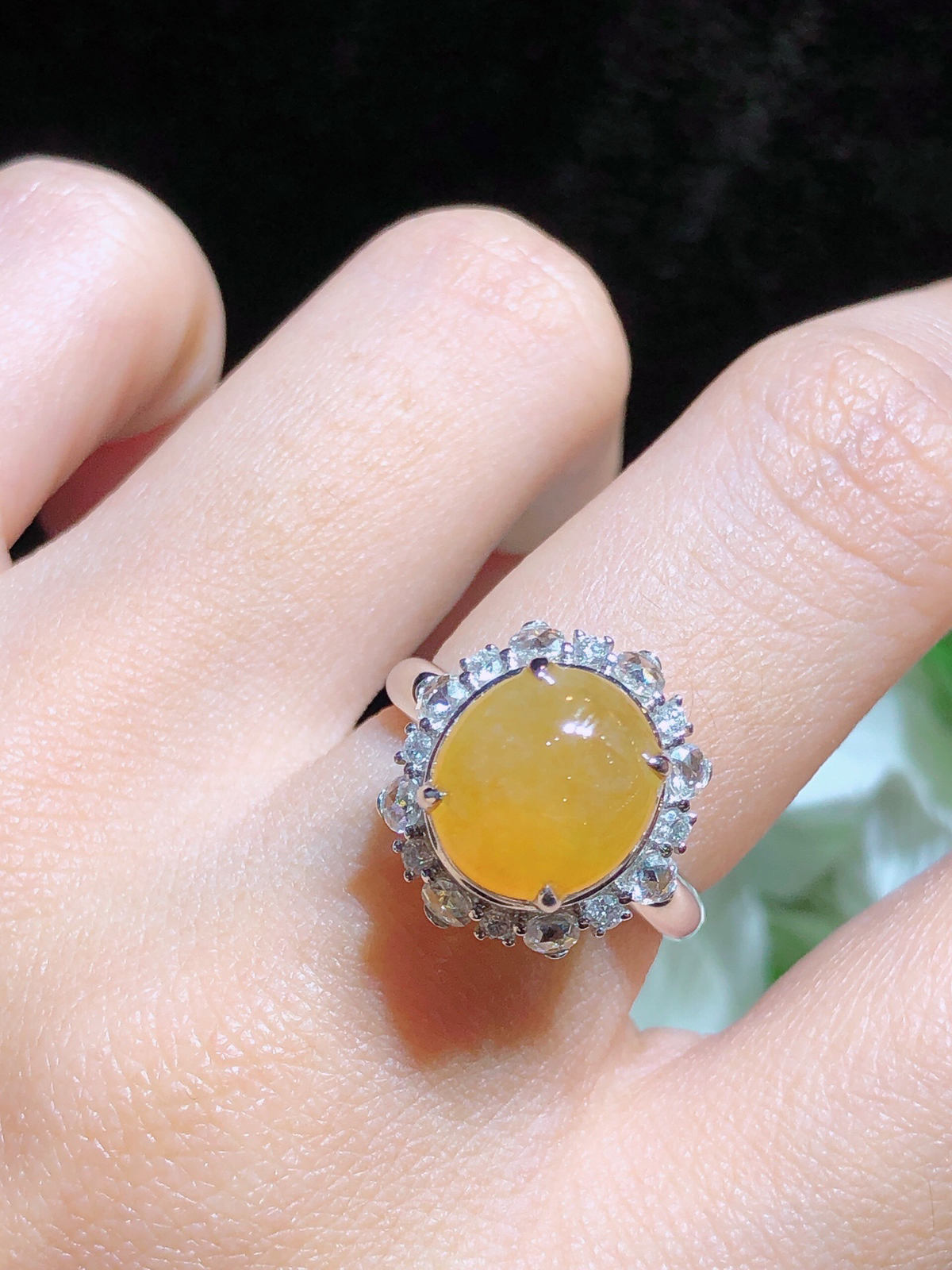 18K金镶 冰黄蛋面戒指 完美 水润色艳 品相饱满